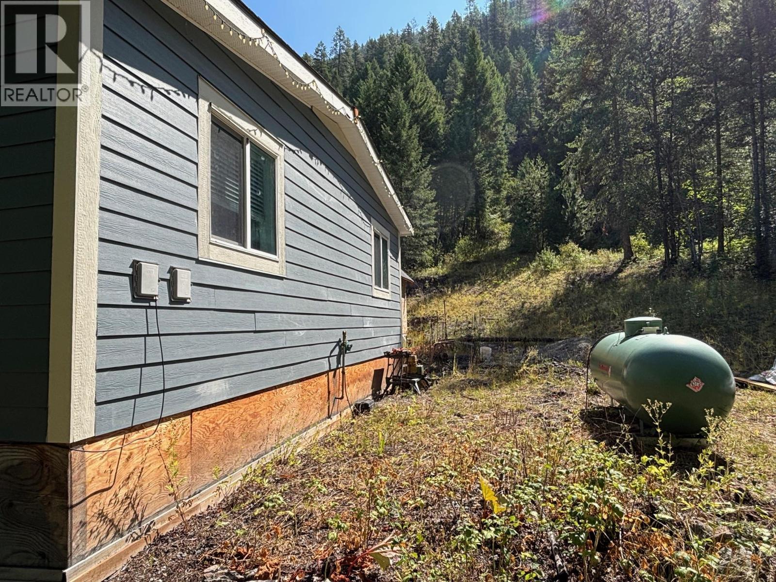 3520 33 Highway Property Photo 17