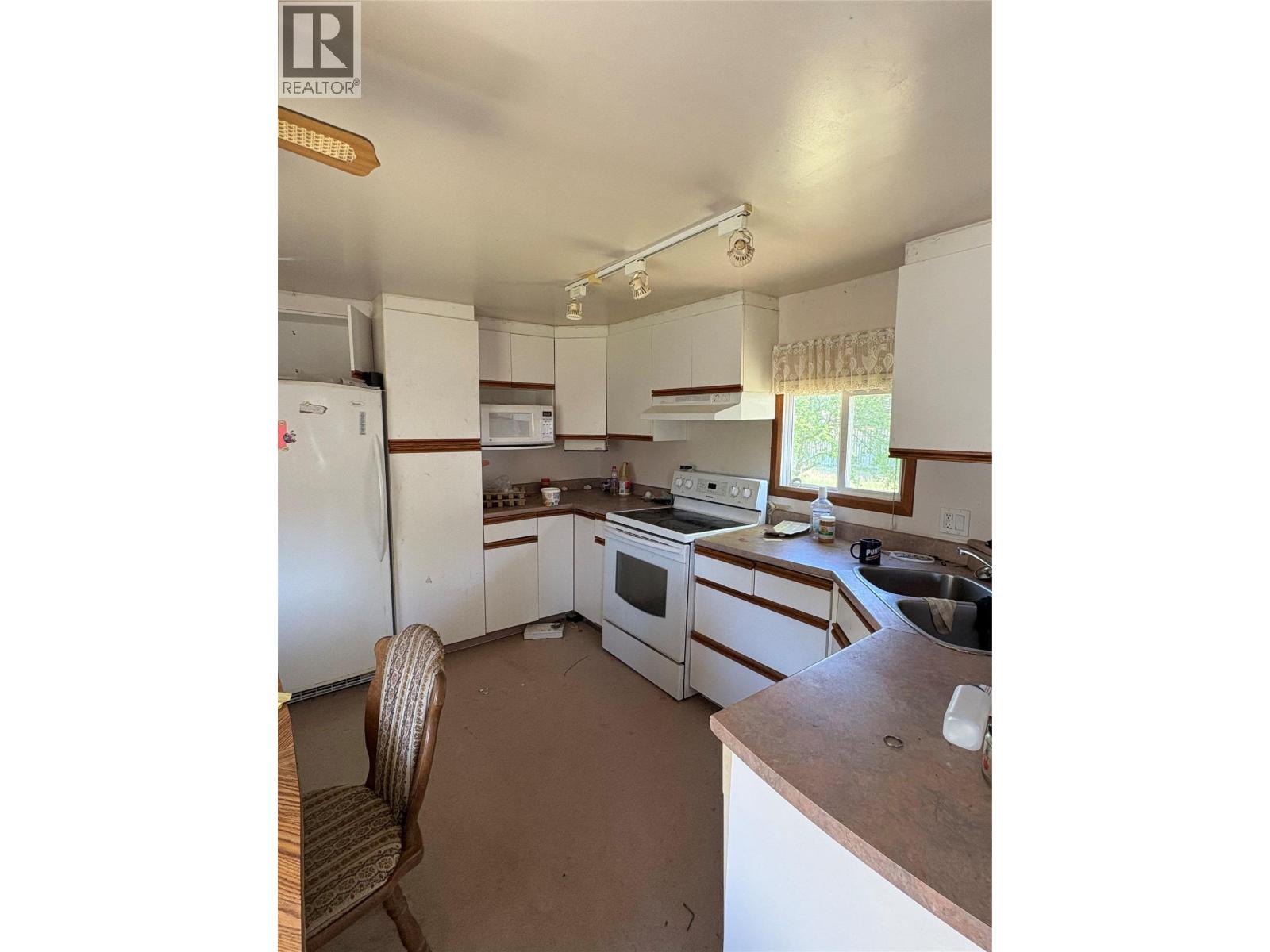 3164 Vavenby Bridge Road Property Photo 4