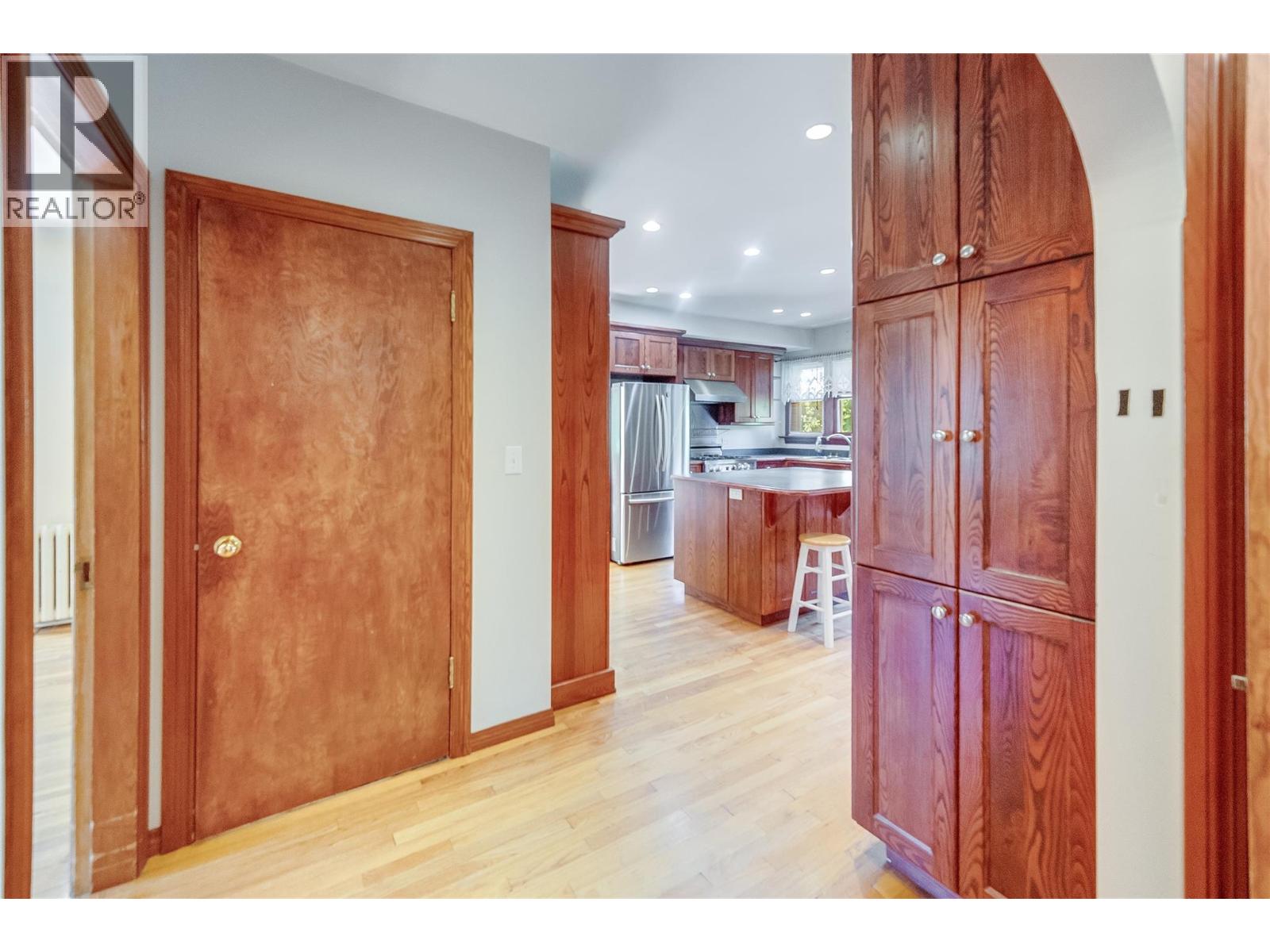 102 18th Street Property Photo 15