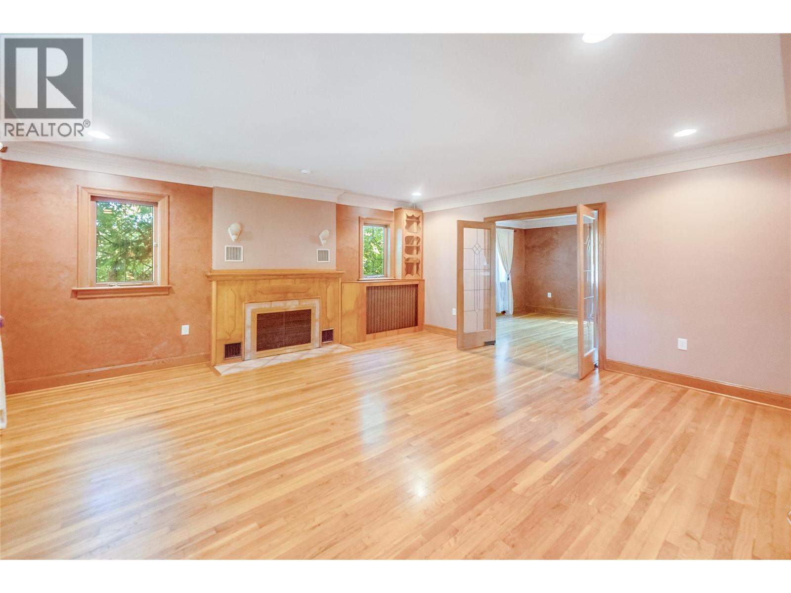 102 18th Street Property Photo 16