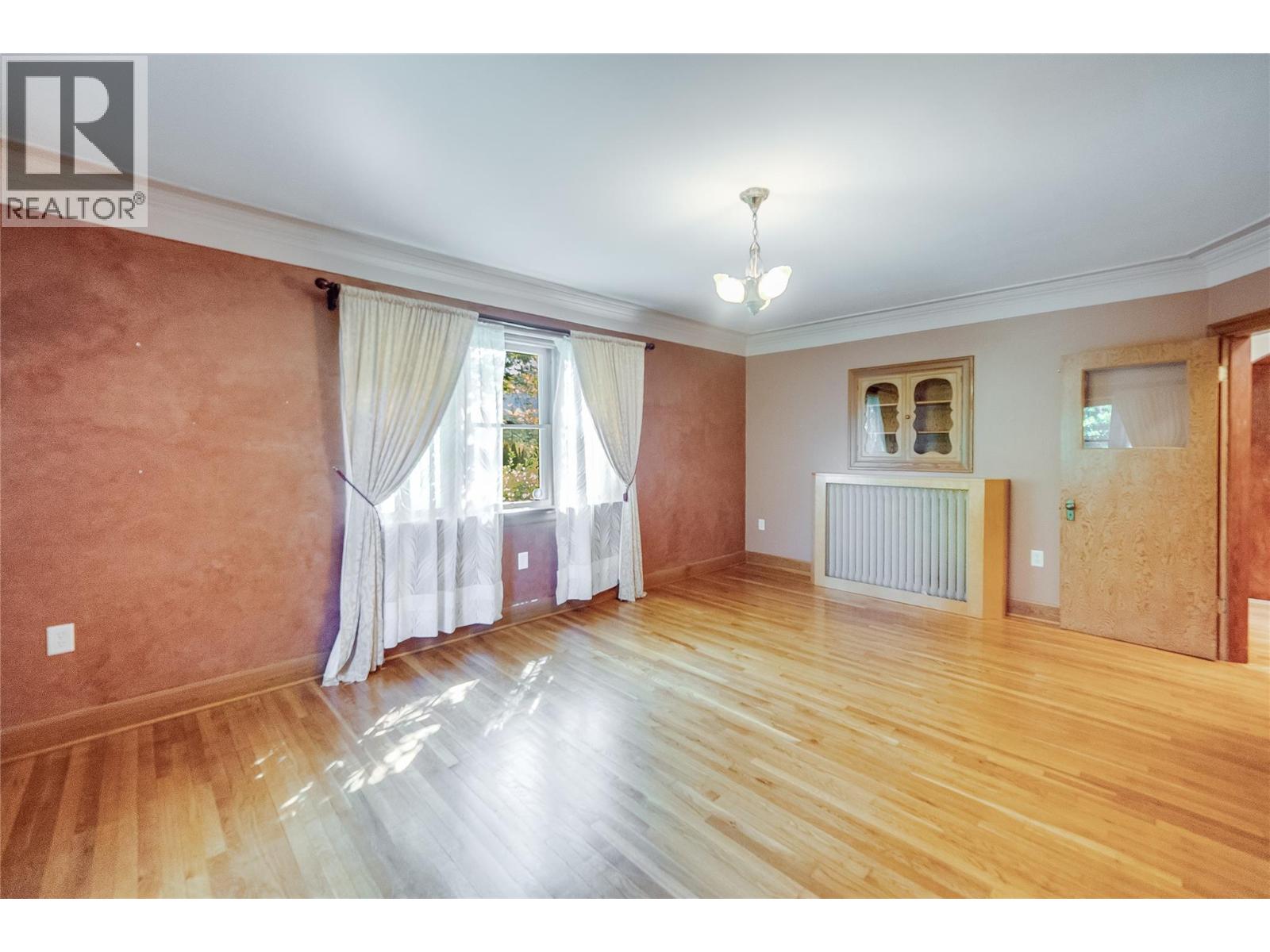 102 18th Street Property Photo 20