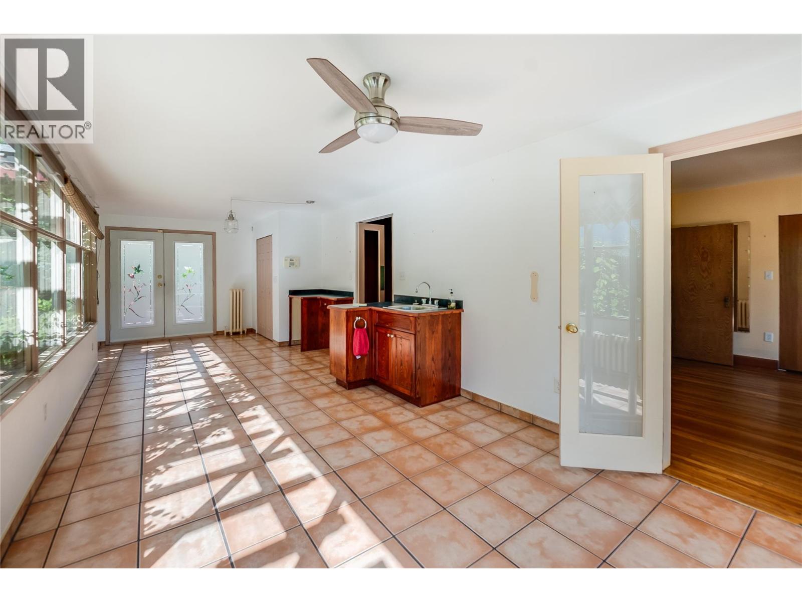 102 18th Street Property Photo 28