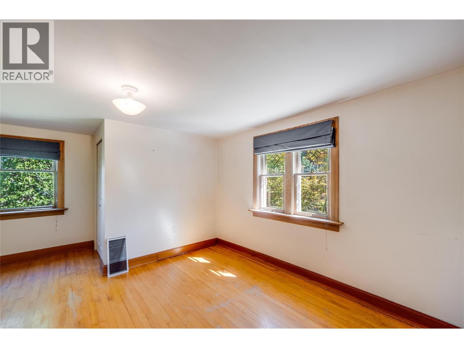 102 18th Street Property Photo 31