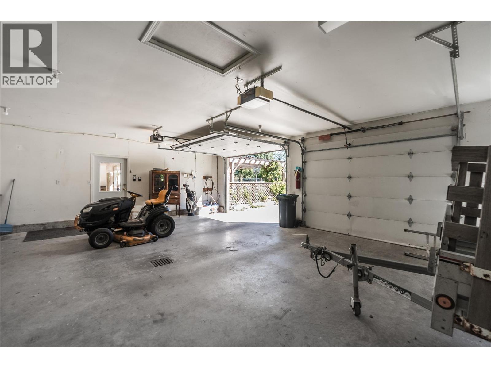 102 18th Street Property Photo 50
