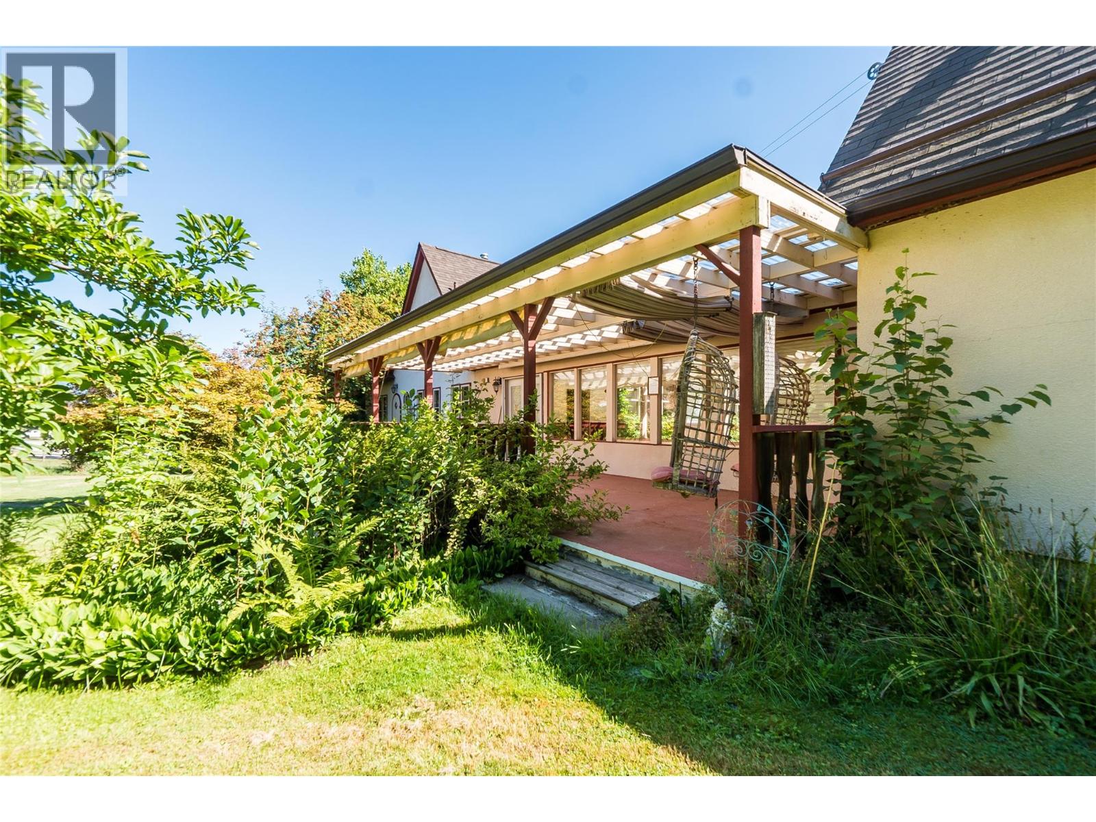 102 18th Street Property Photo 54