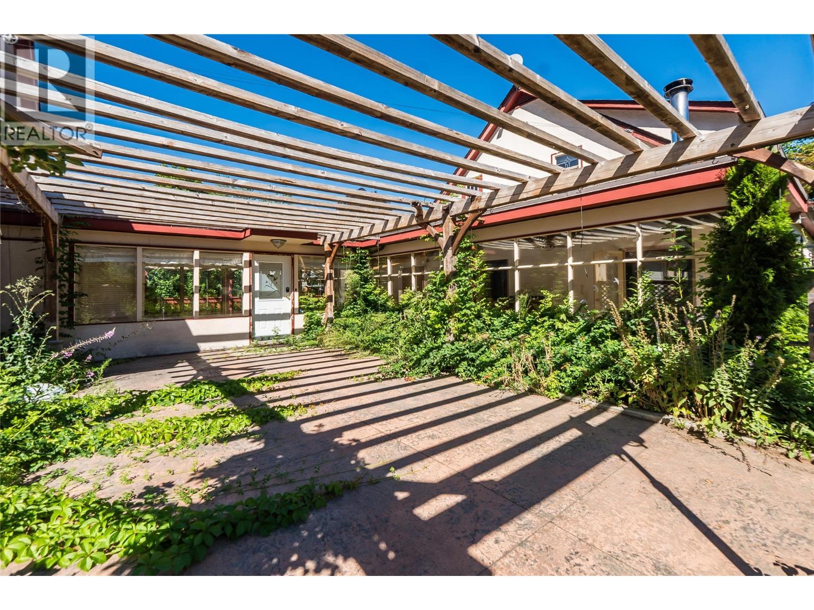 102 18th Street Property Photo 56