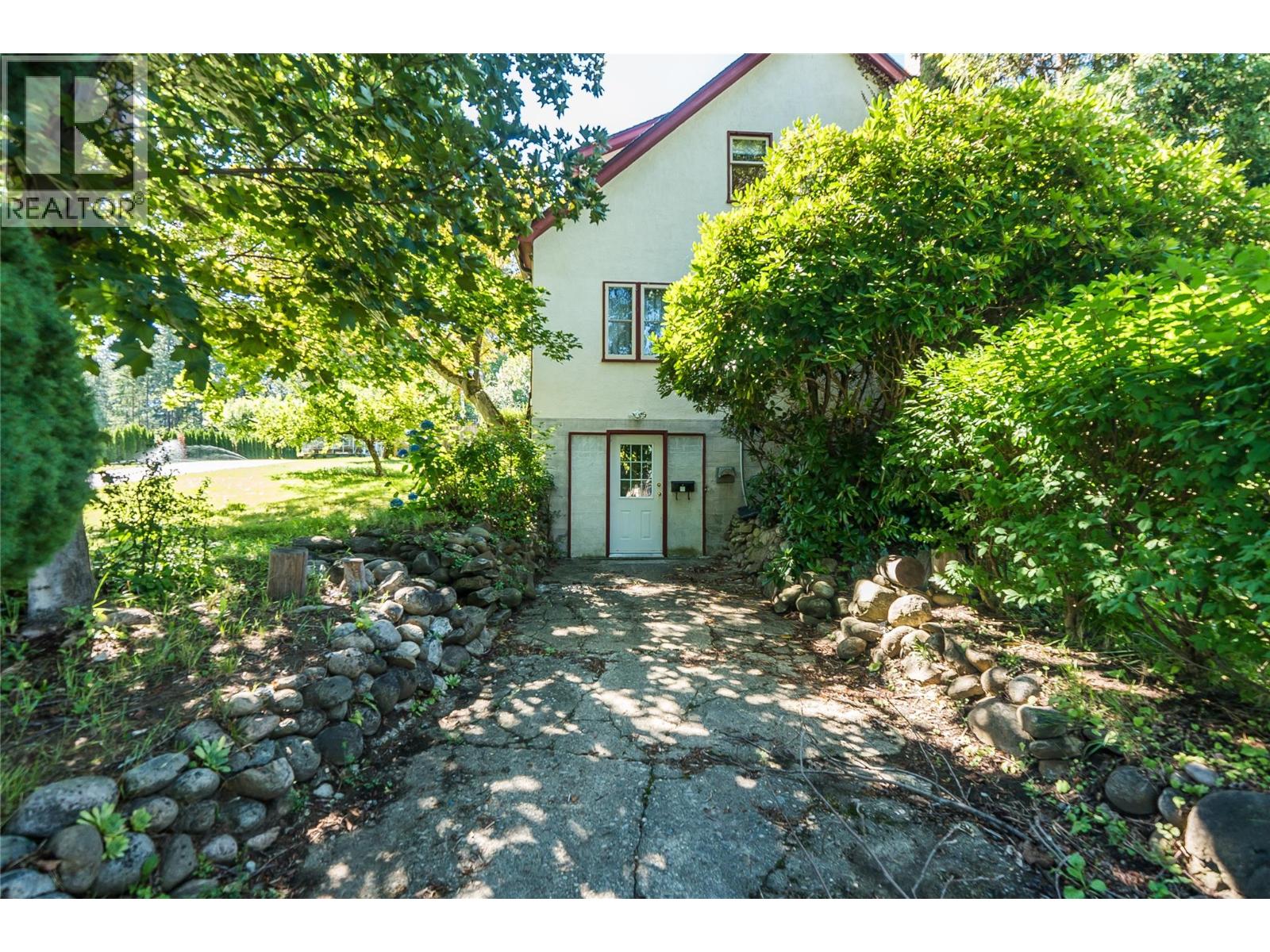 102 18th Street Property Photo 60