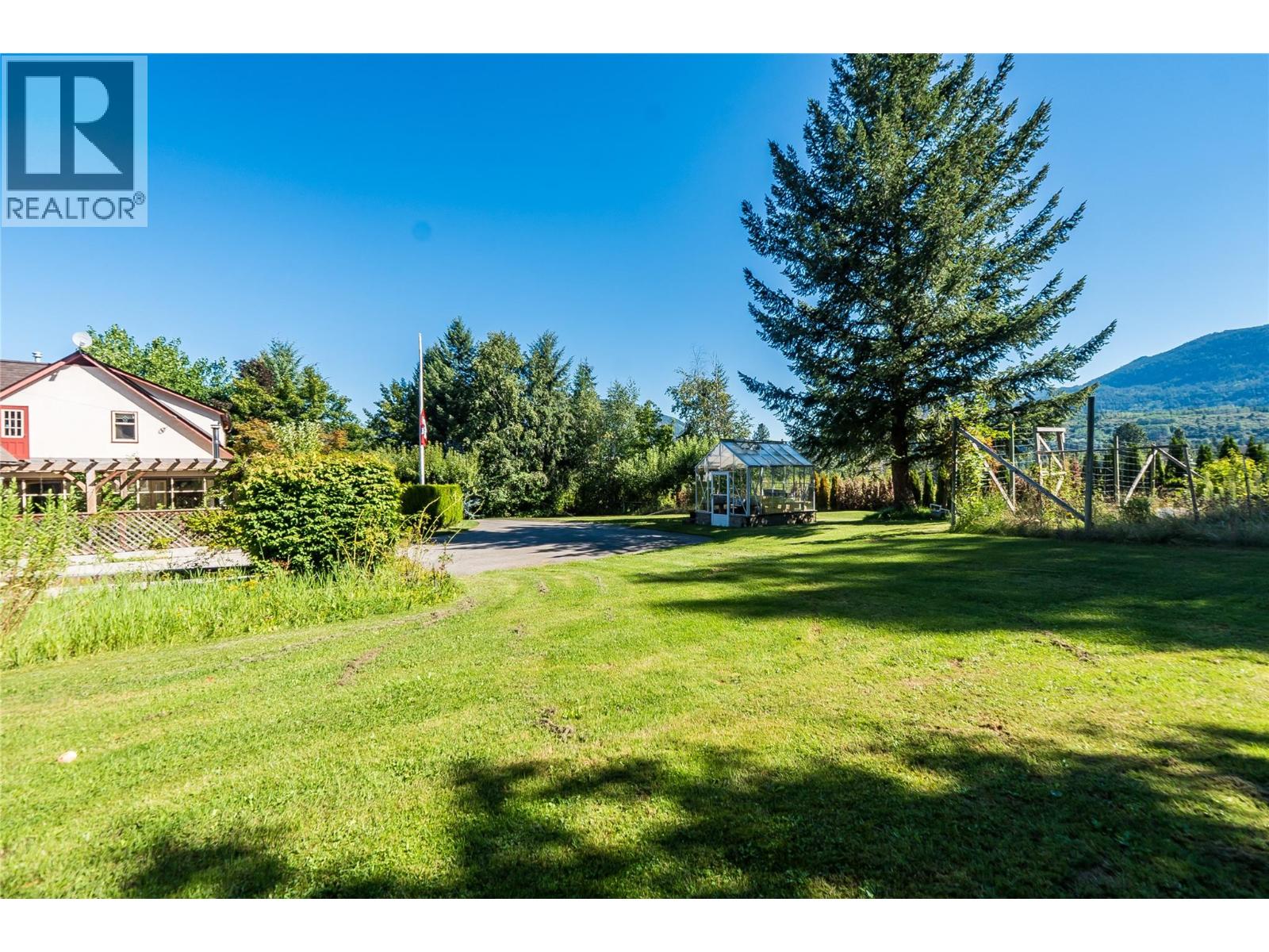 102 18th Street Property Photo 63