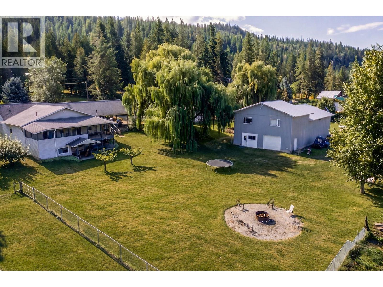 7630 97a Highway Property Photo 1