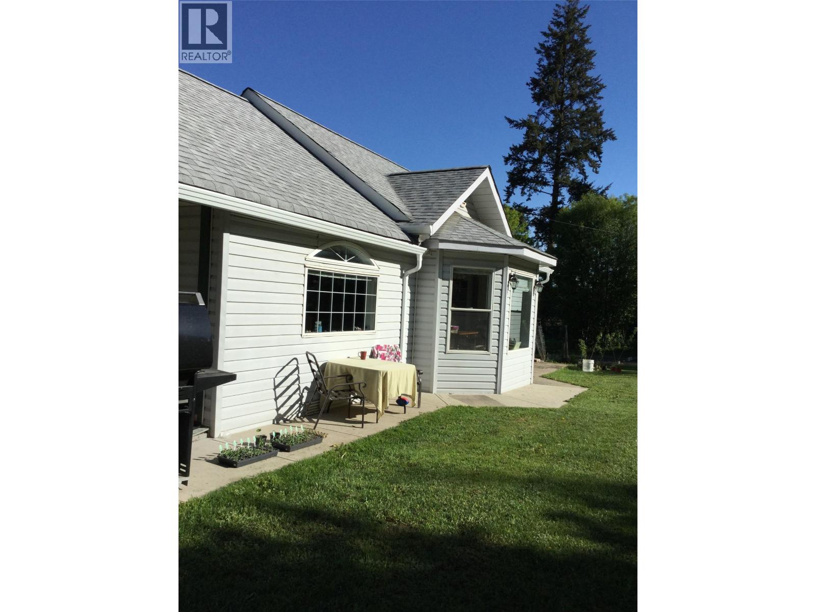 7630 97a Highway Property Photo 20