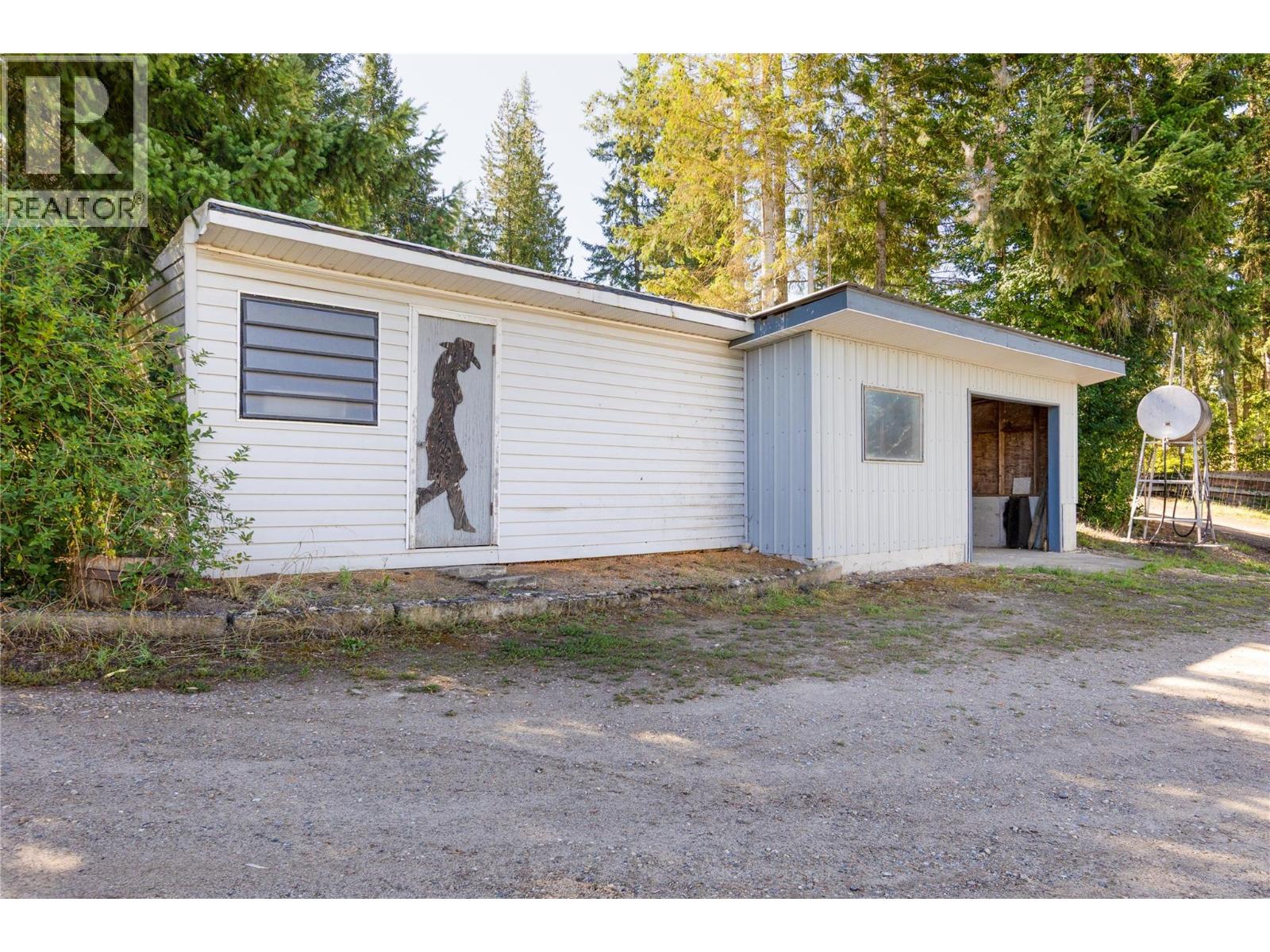 7630 97a Highway Property Photo 25