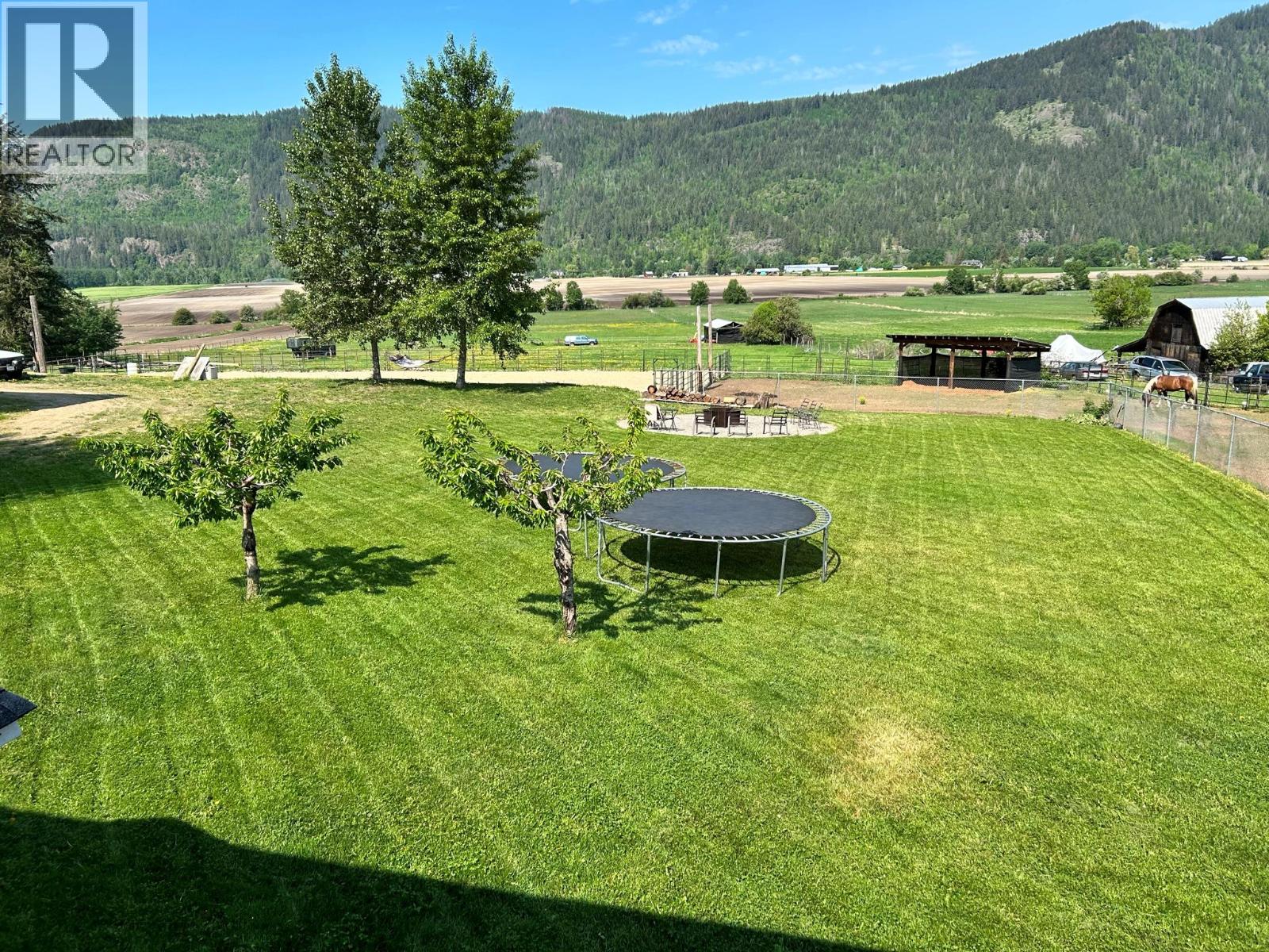 7630 97a Highway Property Photo 32