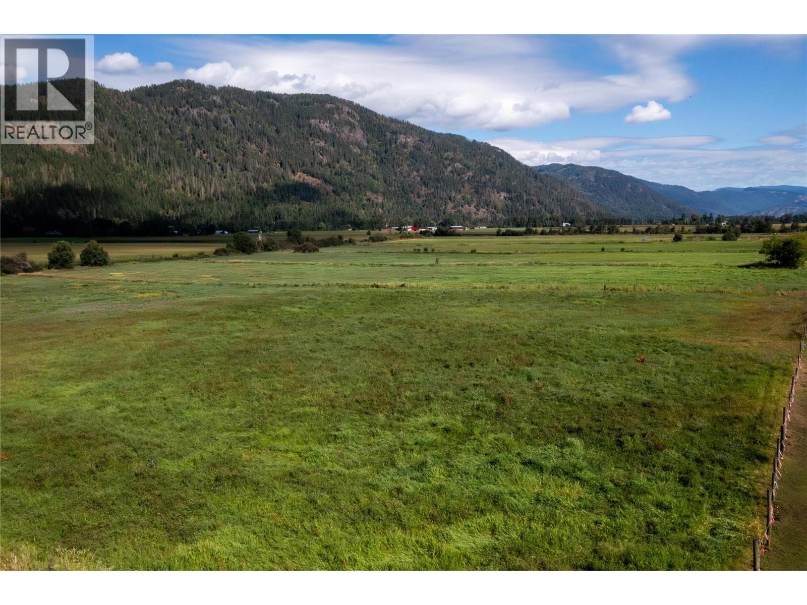 7630 97a Highway Property Photo 36