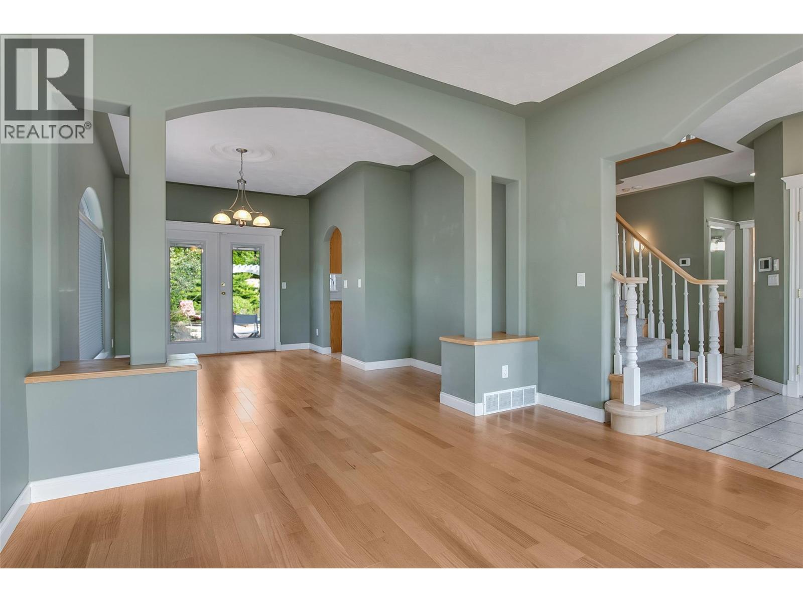 2317 Teal Place Property Photo 3