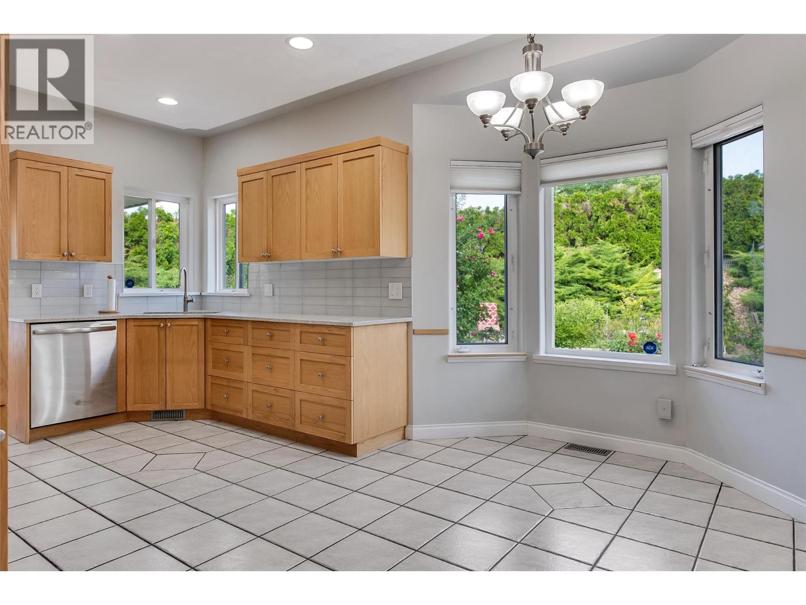 2317 Teal Place Property Photo 15