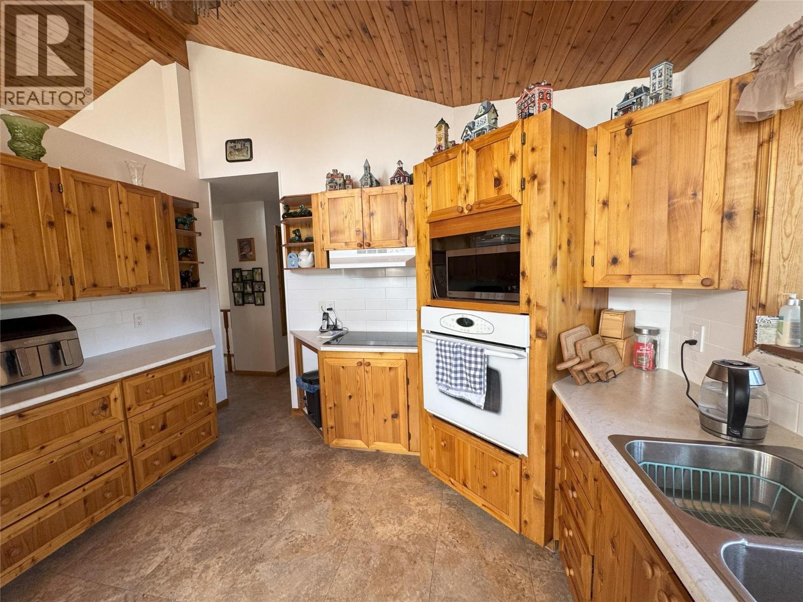 1605 24th Avenue S Property Photo 37
