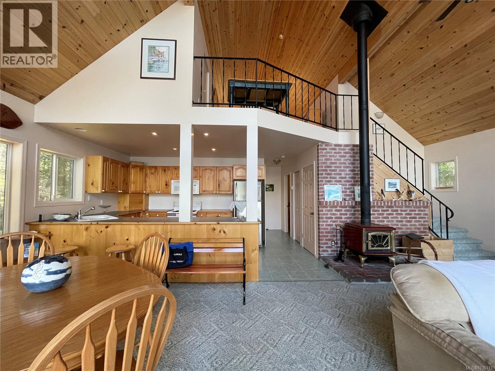 1022 Sea Fern Lane Property Photo 17