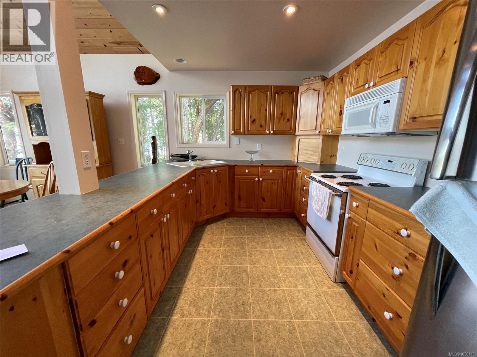 1022 Sea Fern Lane Property Photo 31