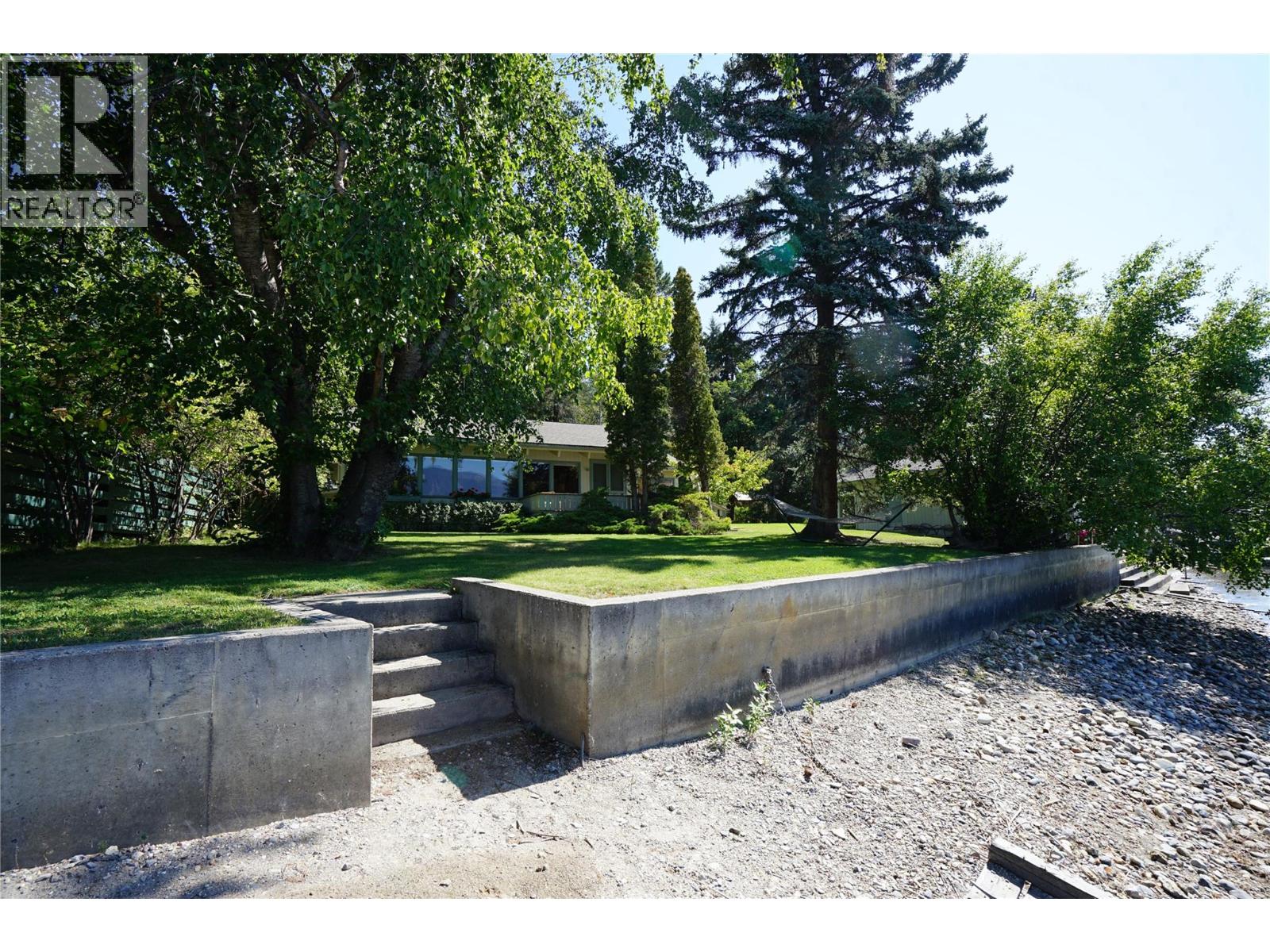 4806 Andreen Road Property Photo 5