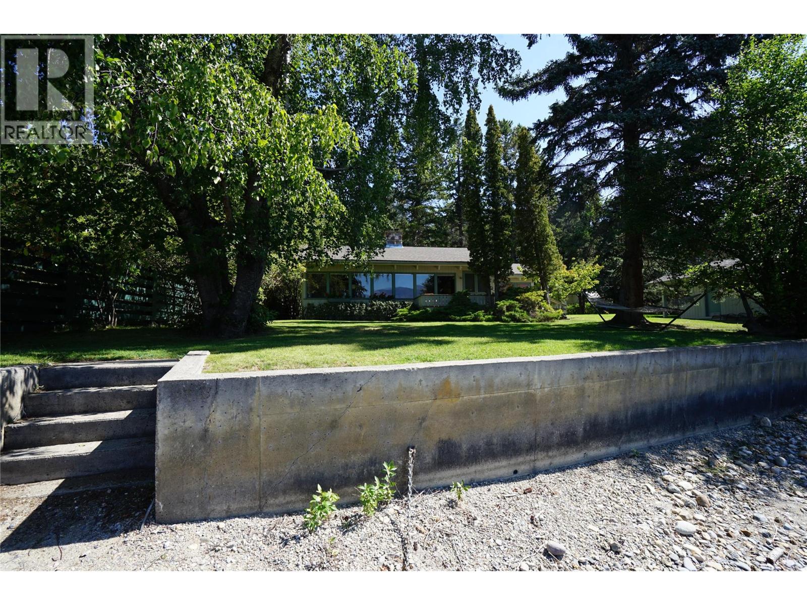 4806 Andreen Road Property Photo 6