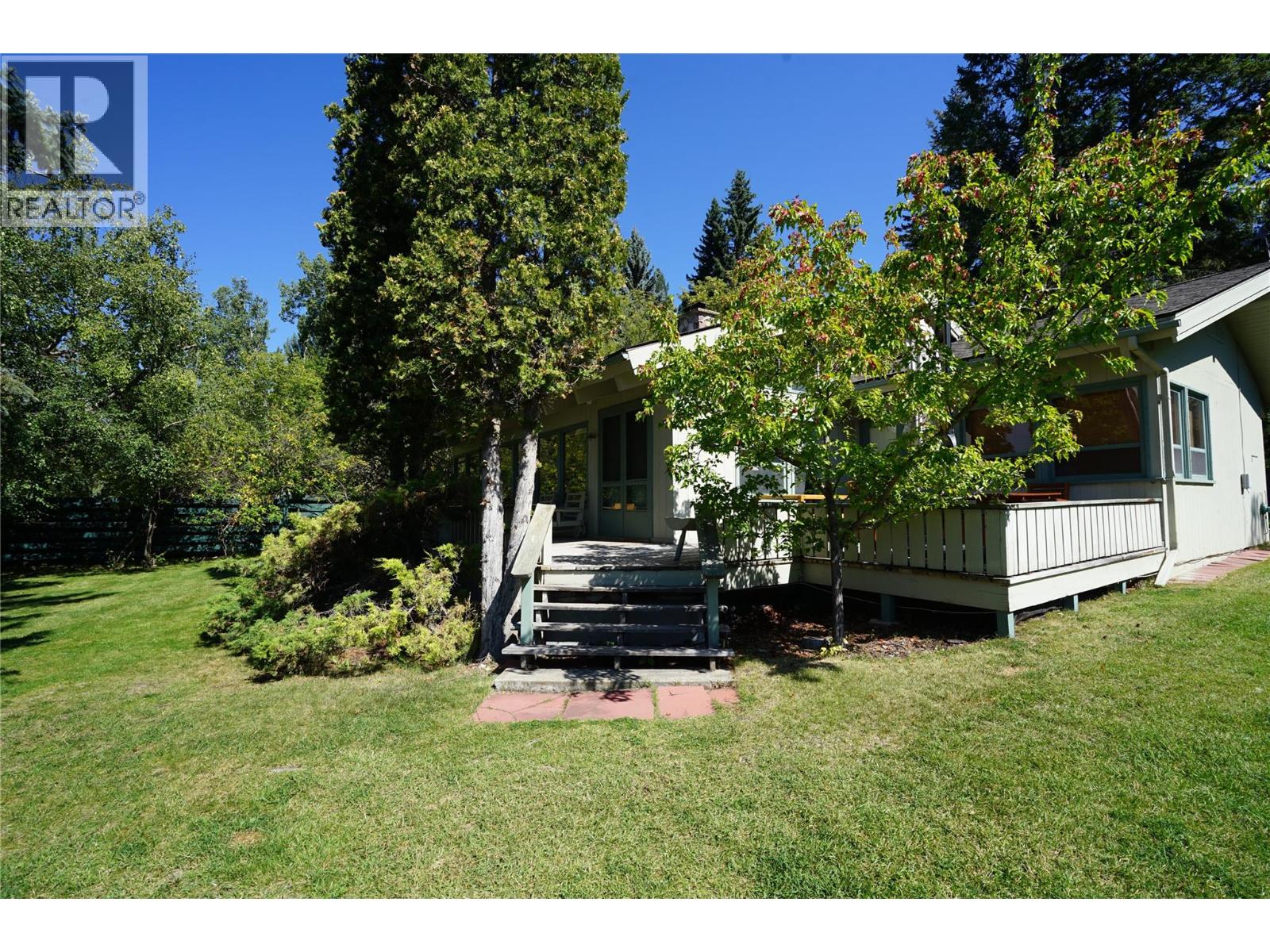 4806 Andreen Road Property Photo 9