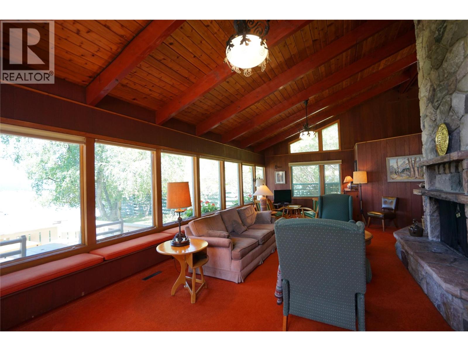 4806 Andreen Road Property Photo 12