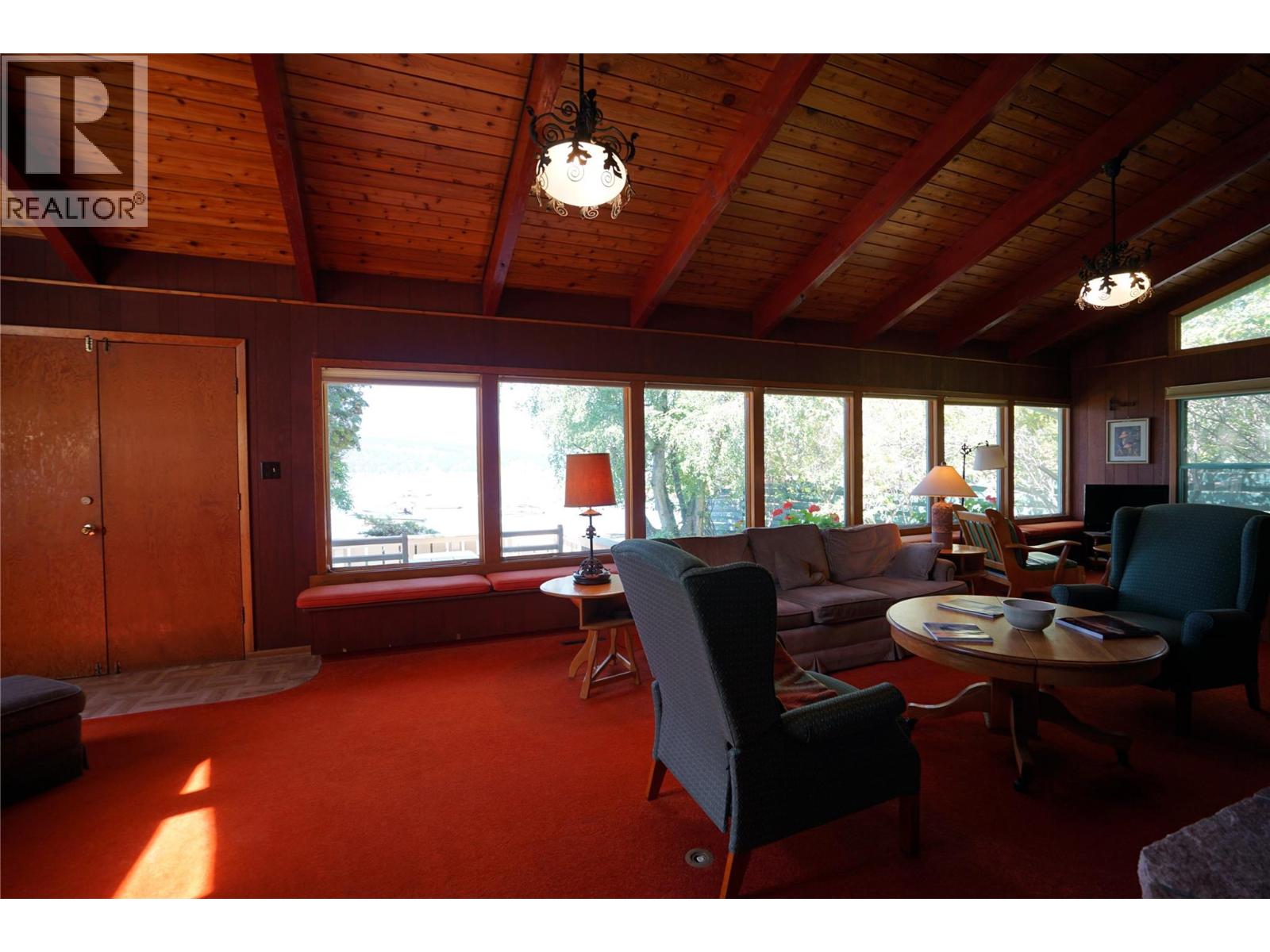 4806 Andreen Road Property Photo 13