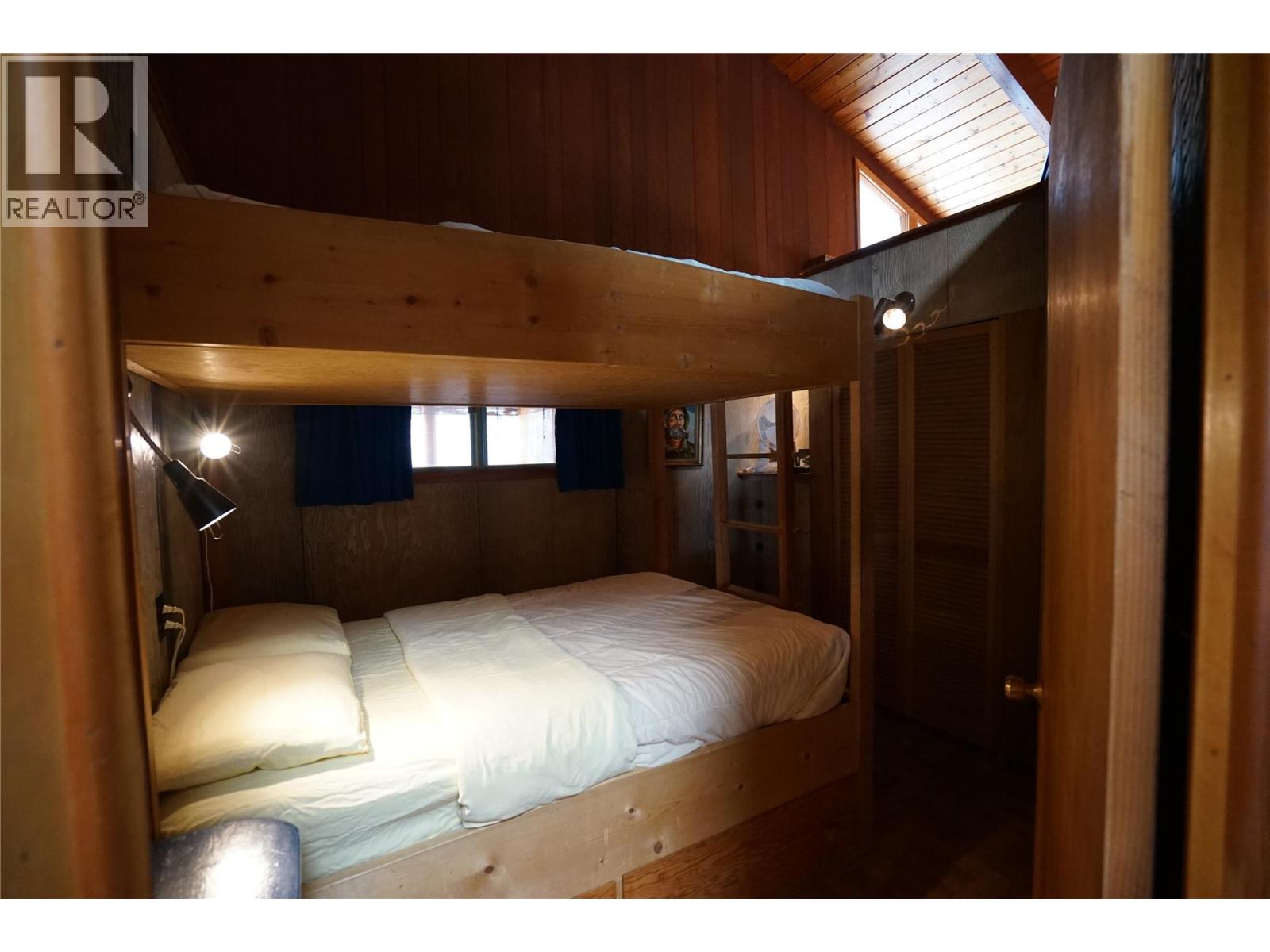 4806 Andreen Road Property Photo 16