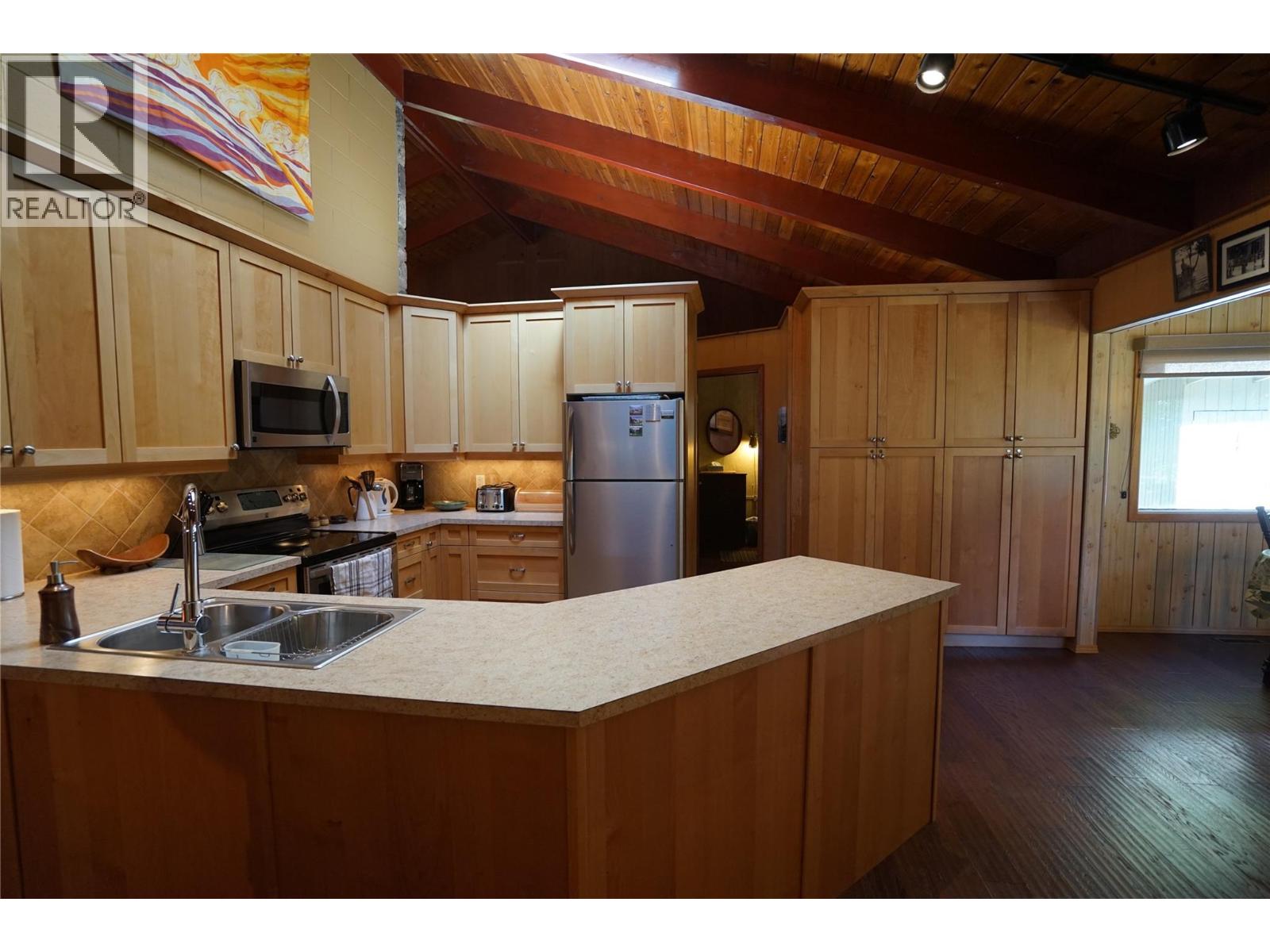 4806 Andreen Road Property Photo 17
