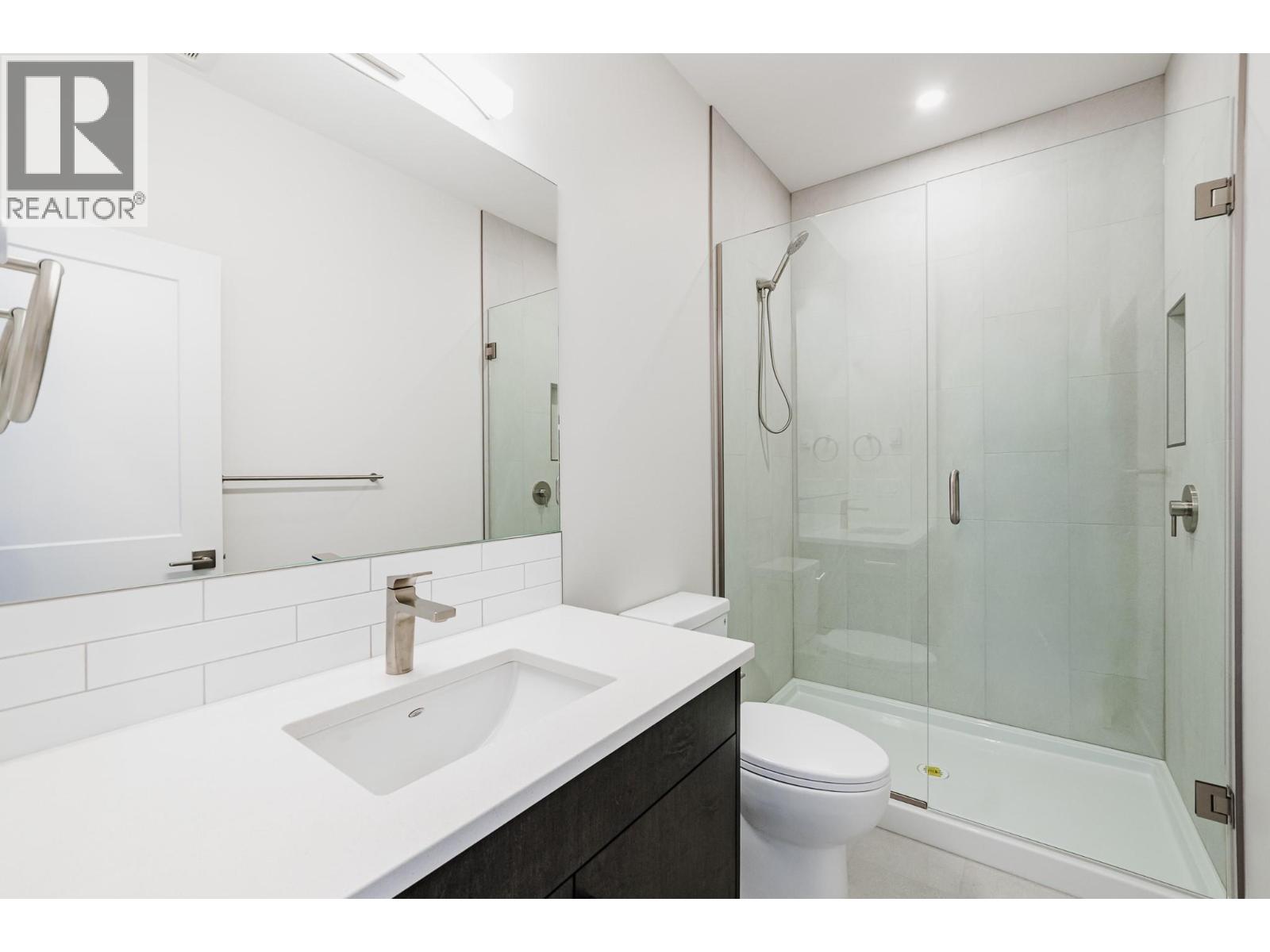 8200 97a Highway Unit# 8 Property Photo 20