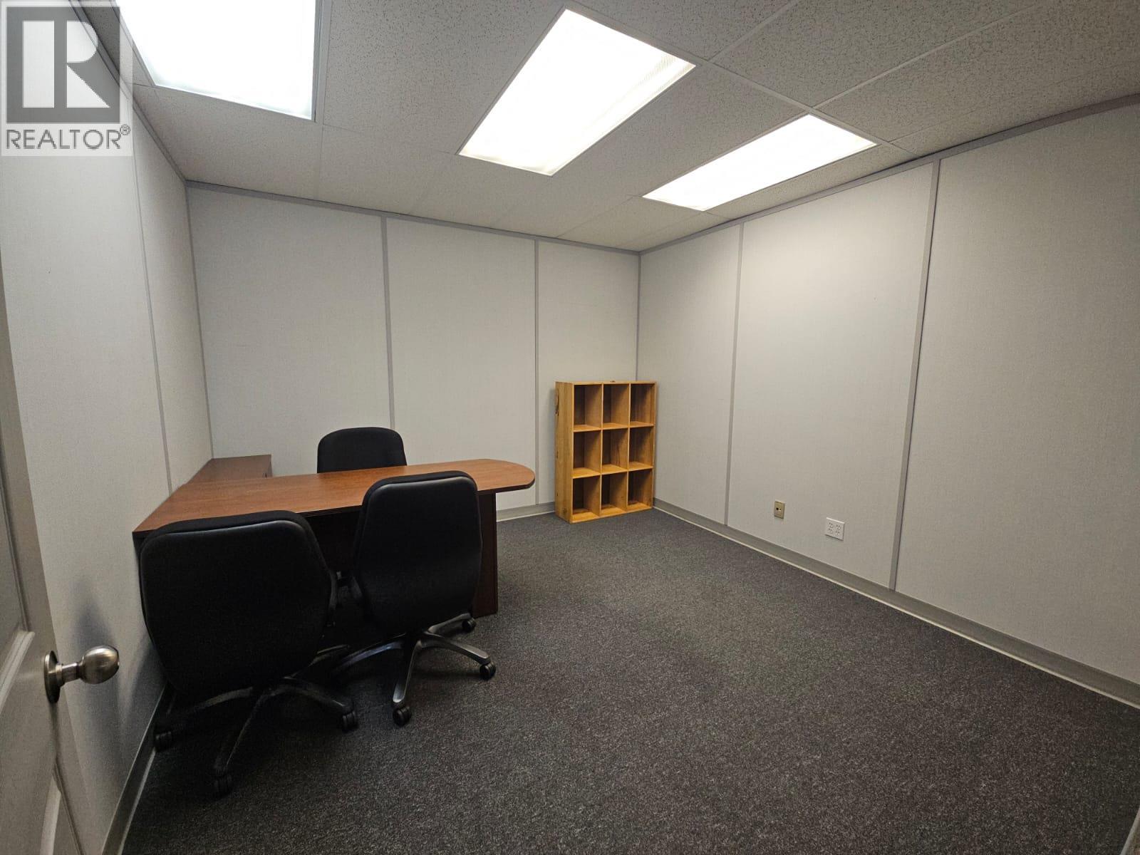 5110 52 Avenue Property Photo 15