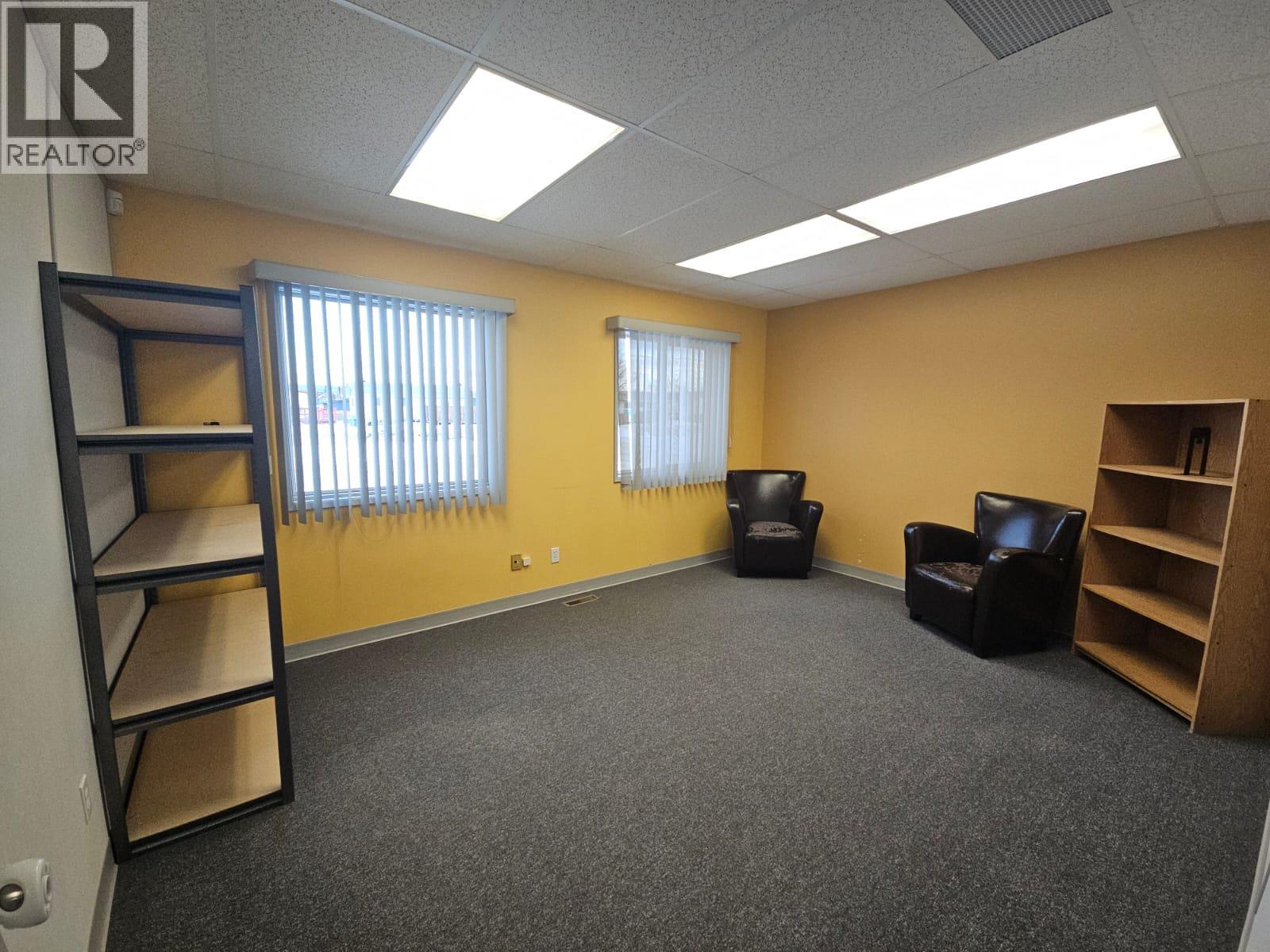 5110 52 Avenue Property Photo 22