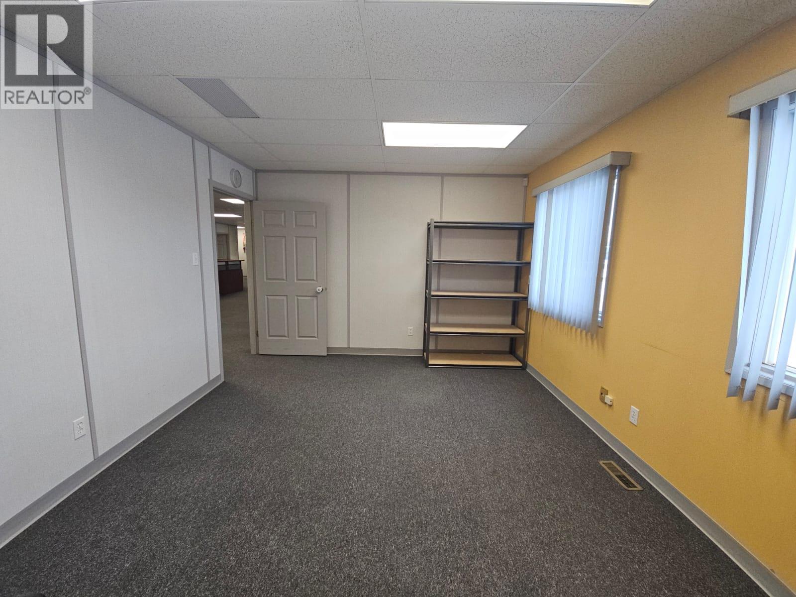 5110 52 Avenue Property Photo 25