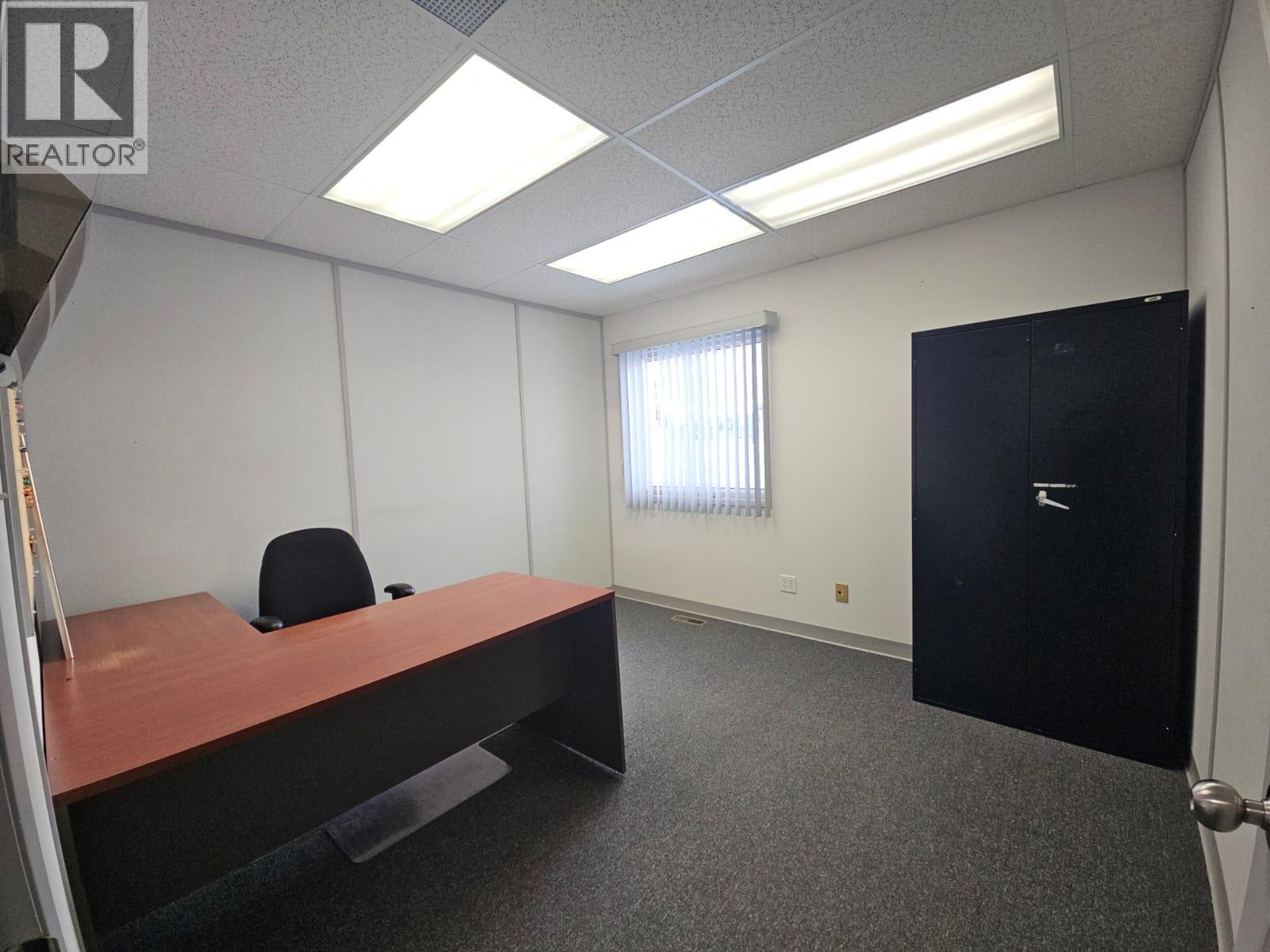 5110 52 Avenue Property Photo 31
