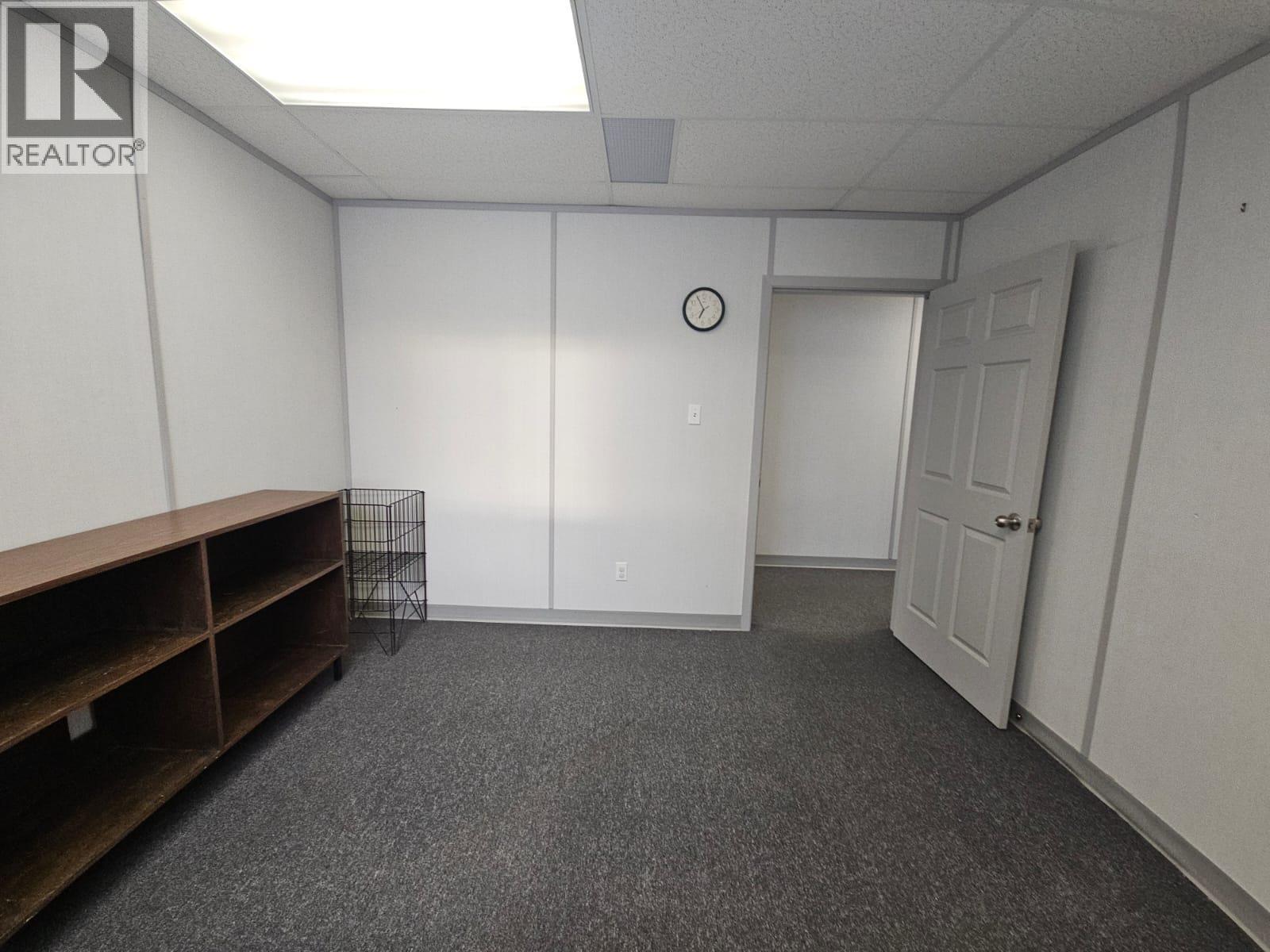 5110 52 Avenue Property Photo 39