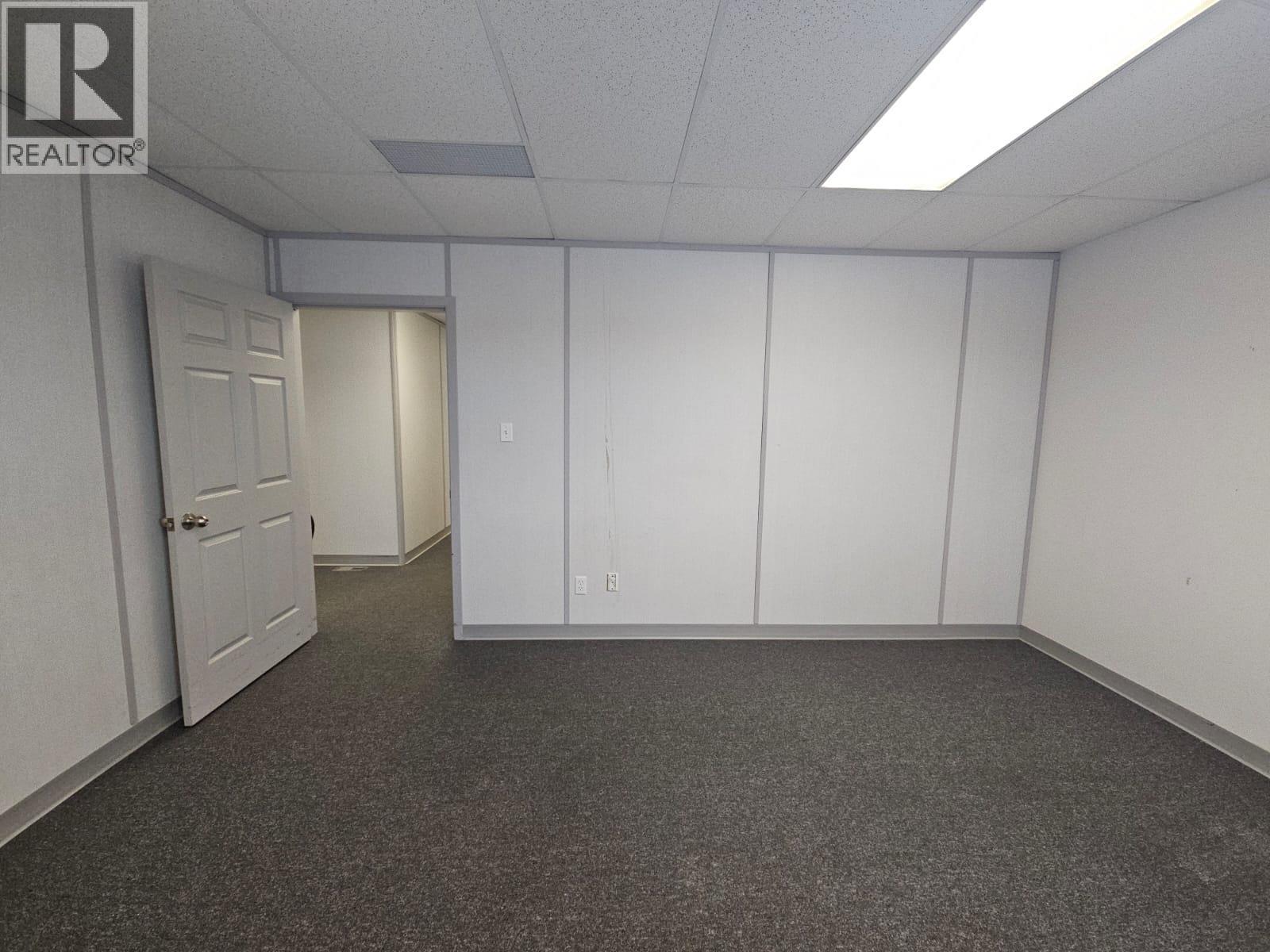 5110 52 Avenue Property Photo 45