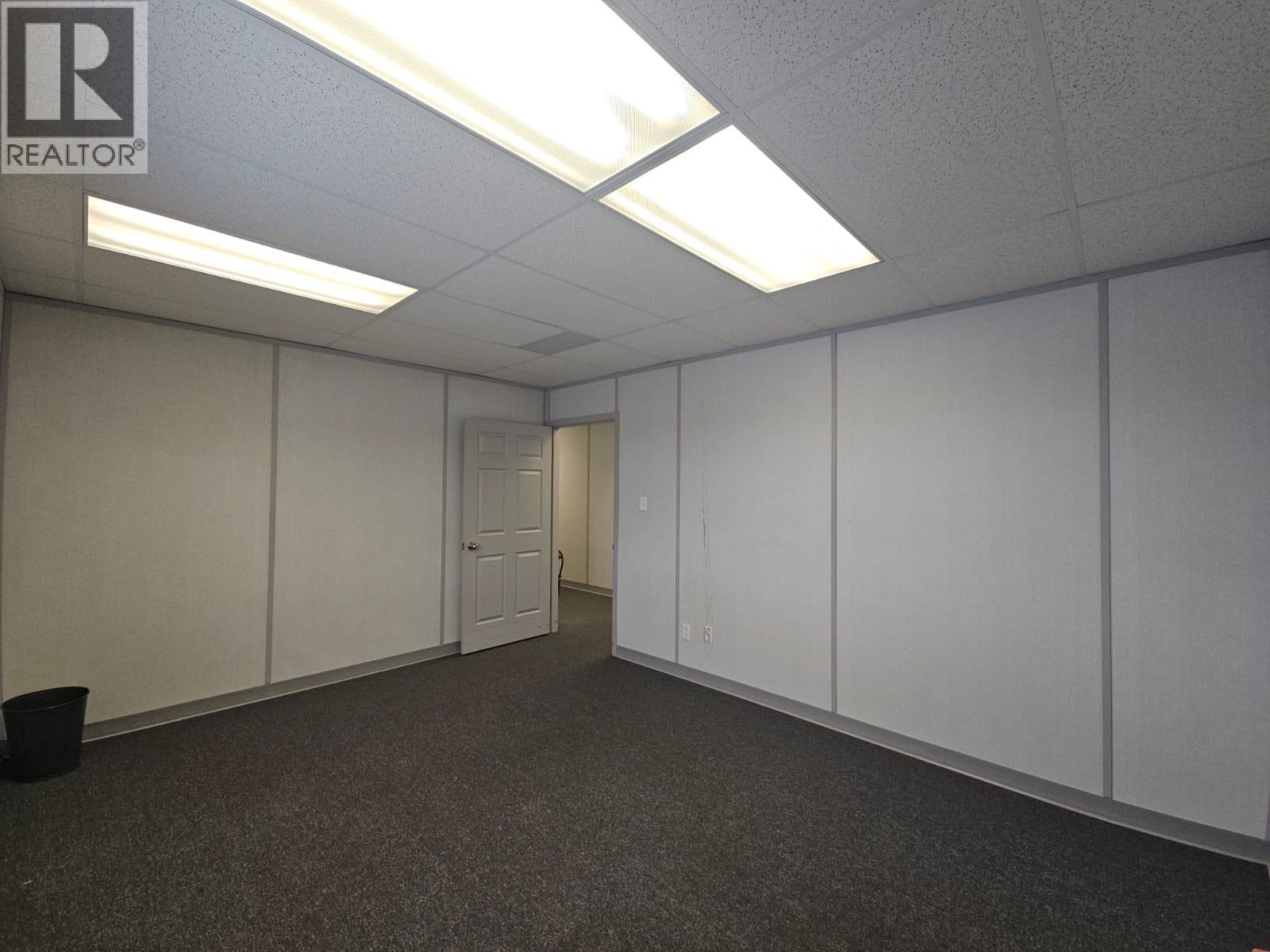 5110 52 Avenue Property Photo 46