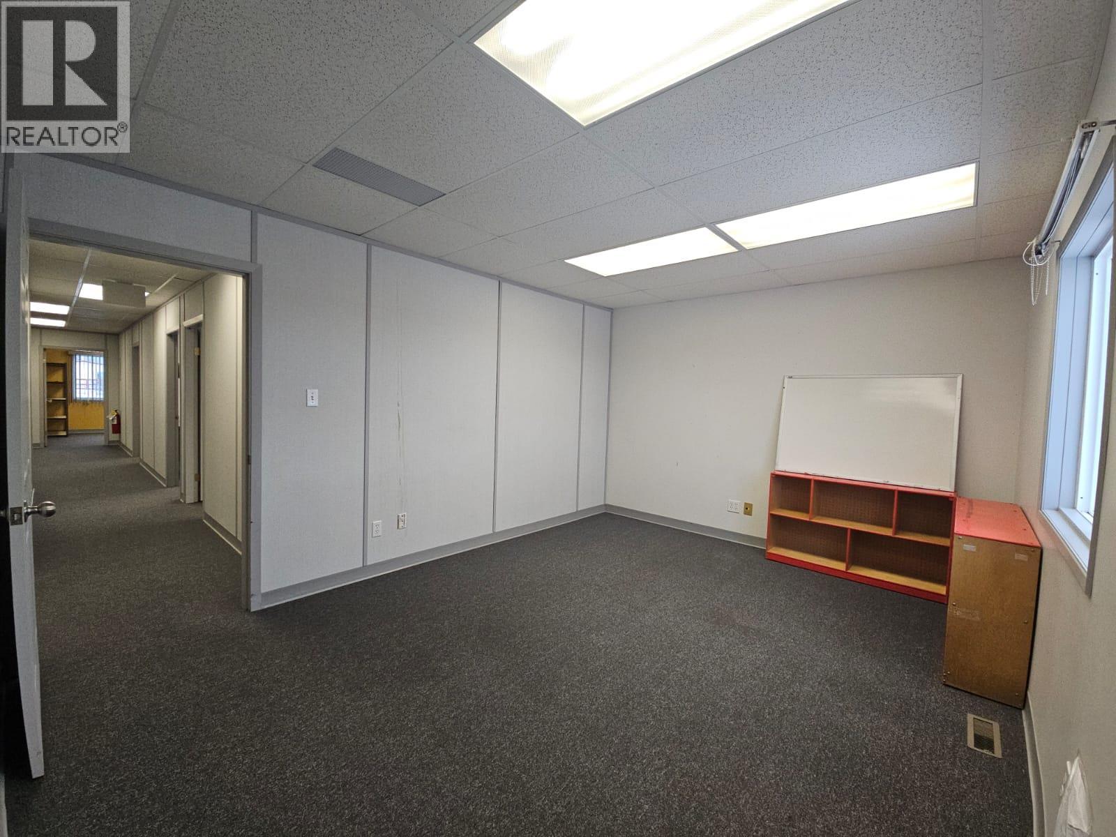 5110 52 Avenue Property Photo 48