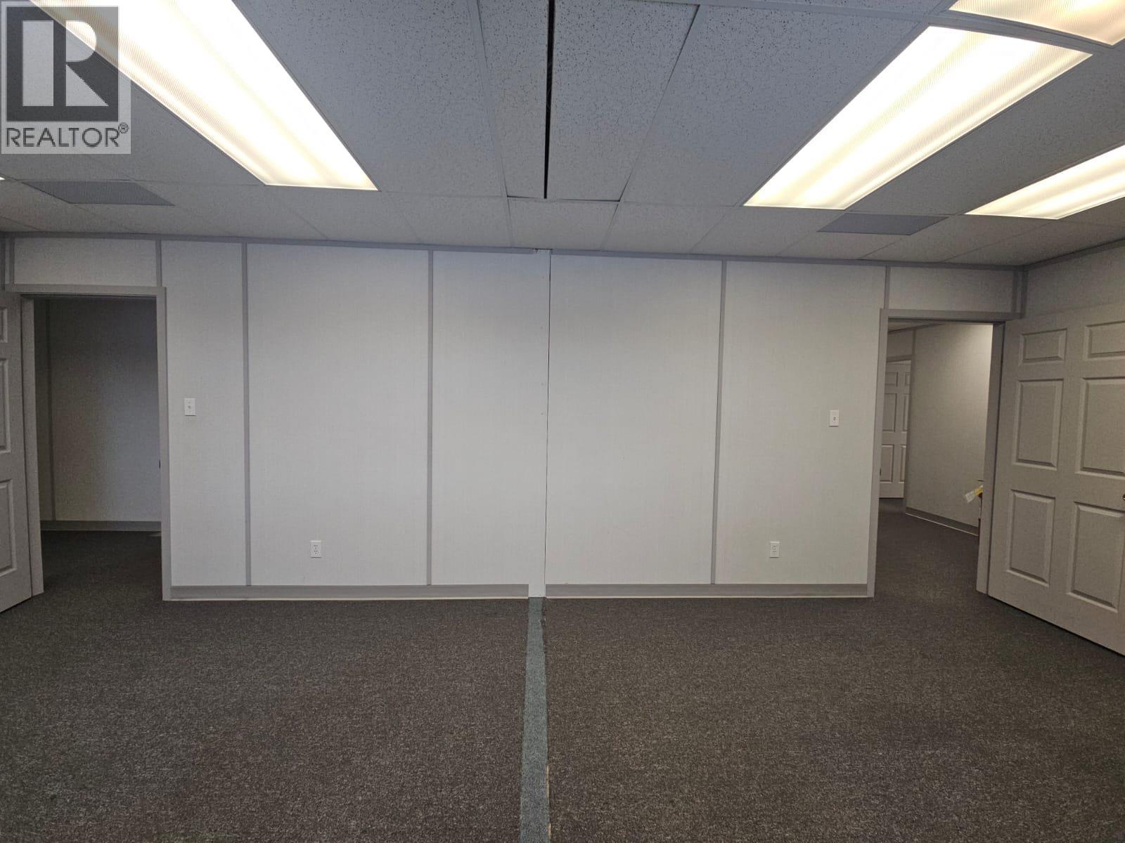 5110 52 Avenue Property Photo 54