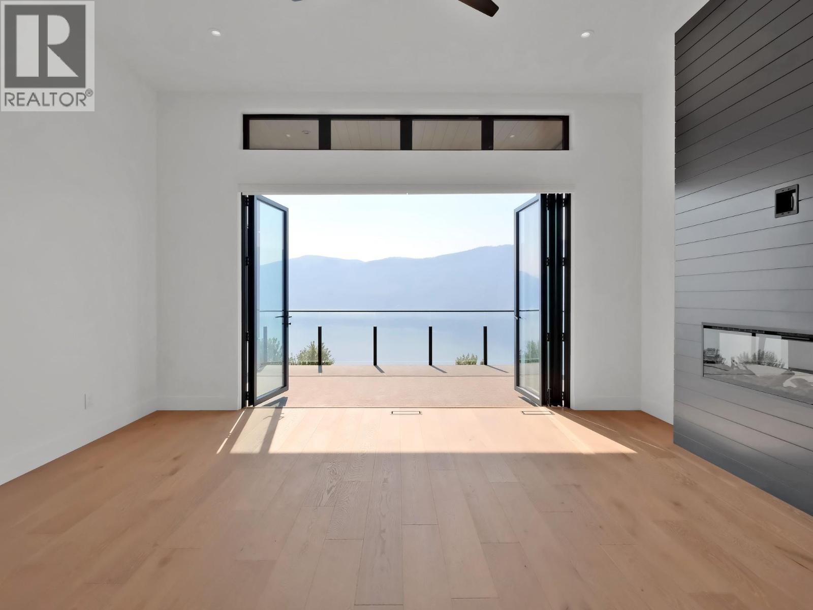 9201 Okanagan Centre Road #10 Property Photo 2