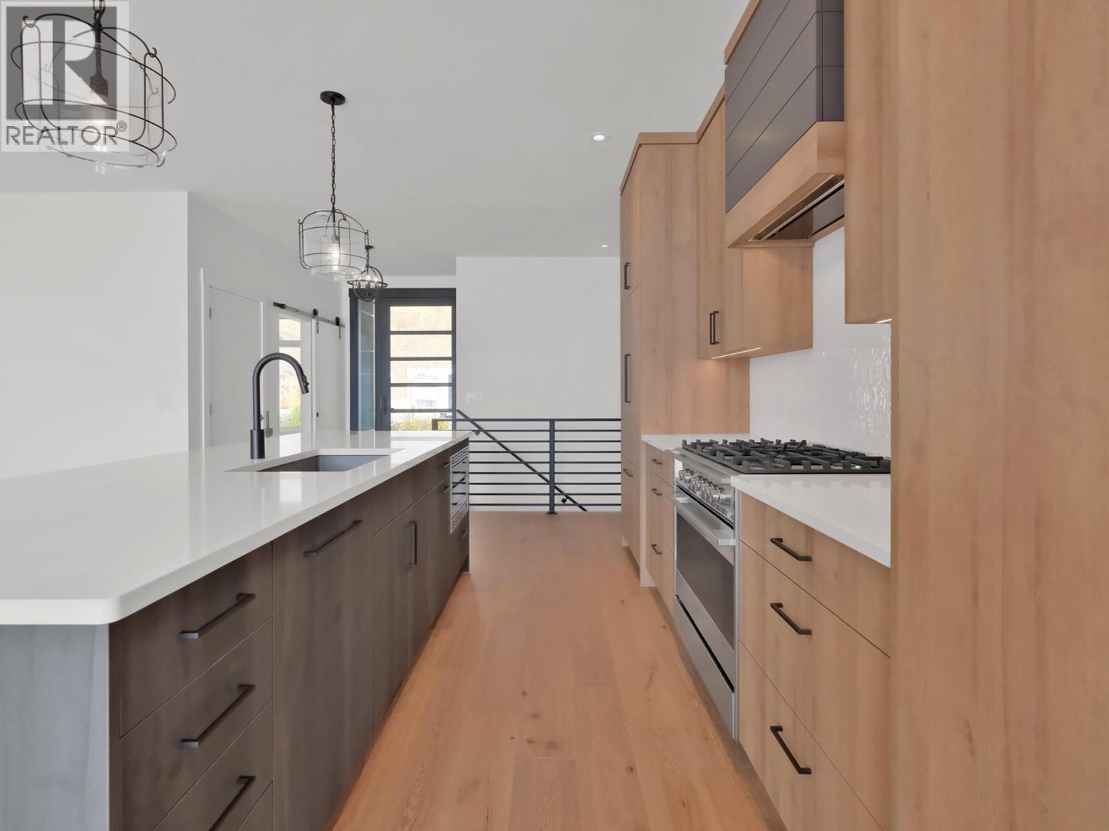 9201 Okanagan Centre Road #10 Property Photo 9