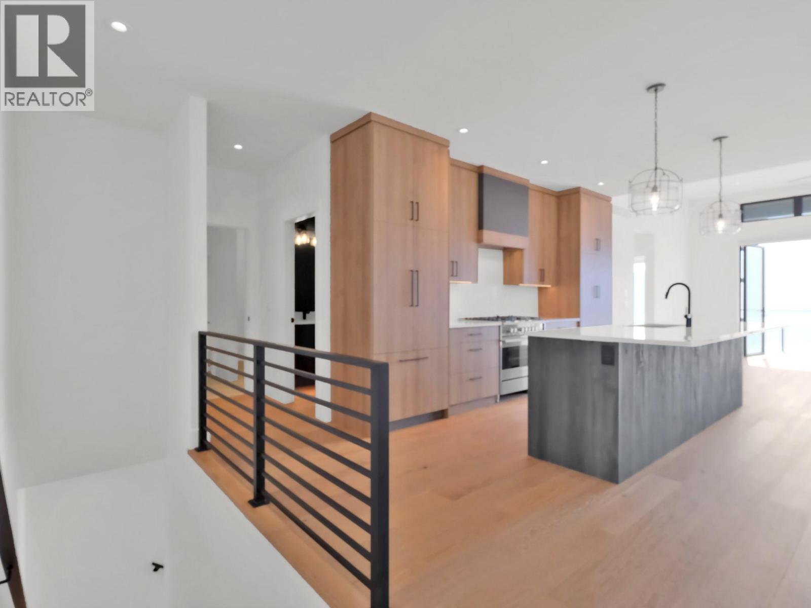 9201 Okanagan Centre Road #10 Property Photo 13