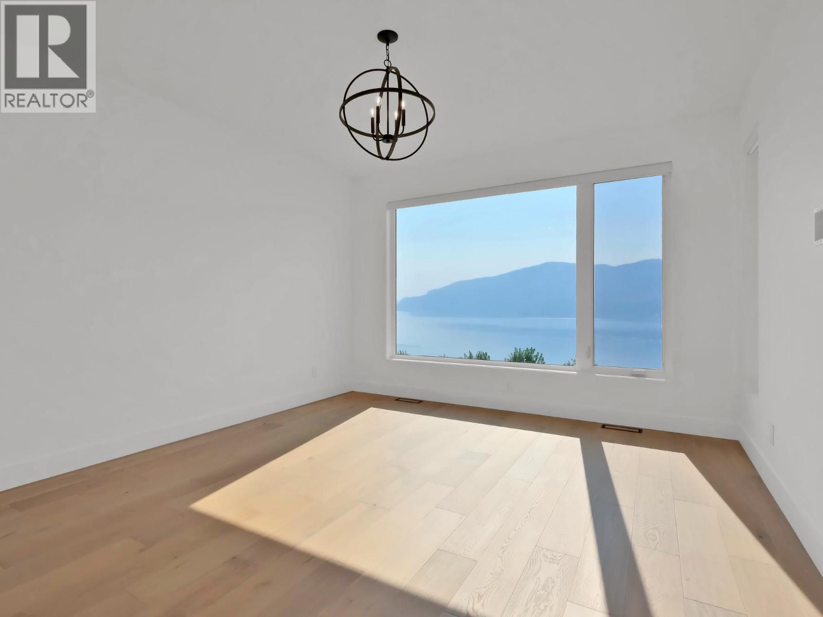 9201 Okanagan Centre Road #10 Property Photo 14