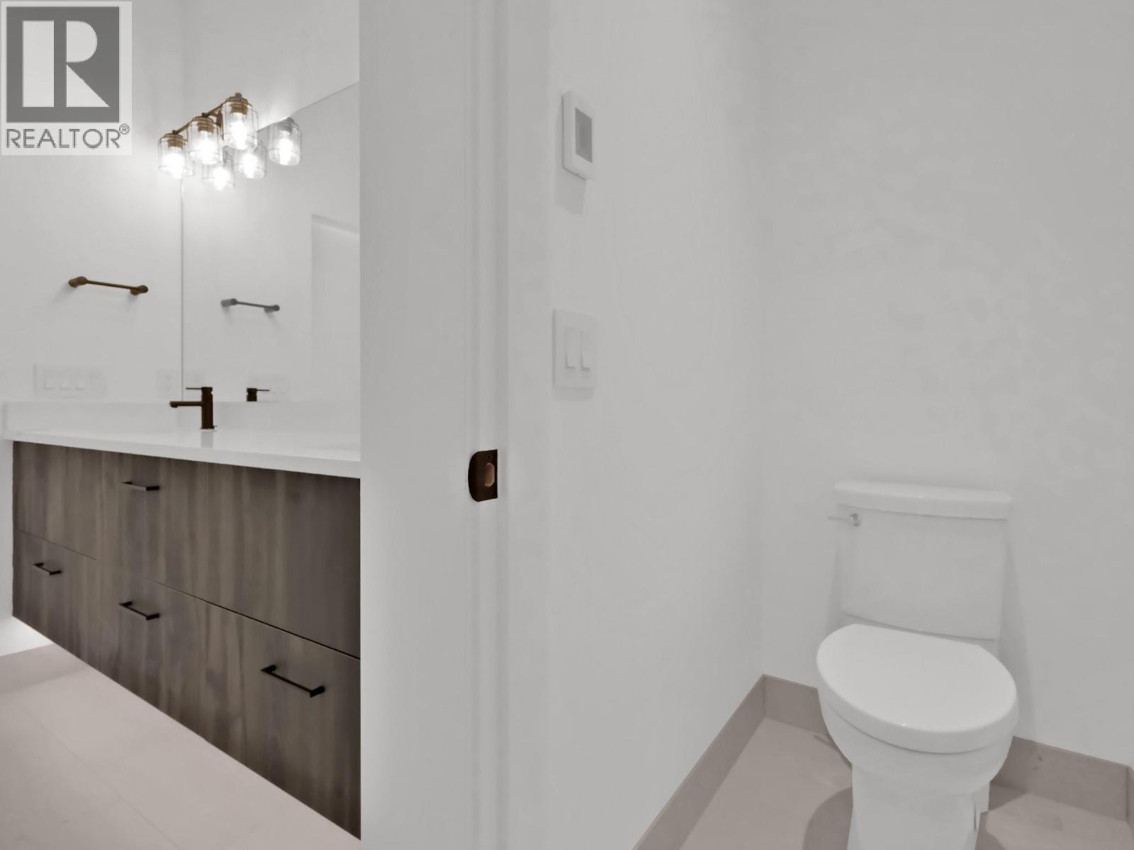 9201 Okanagan Centre Road #10 Property Photo 19