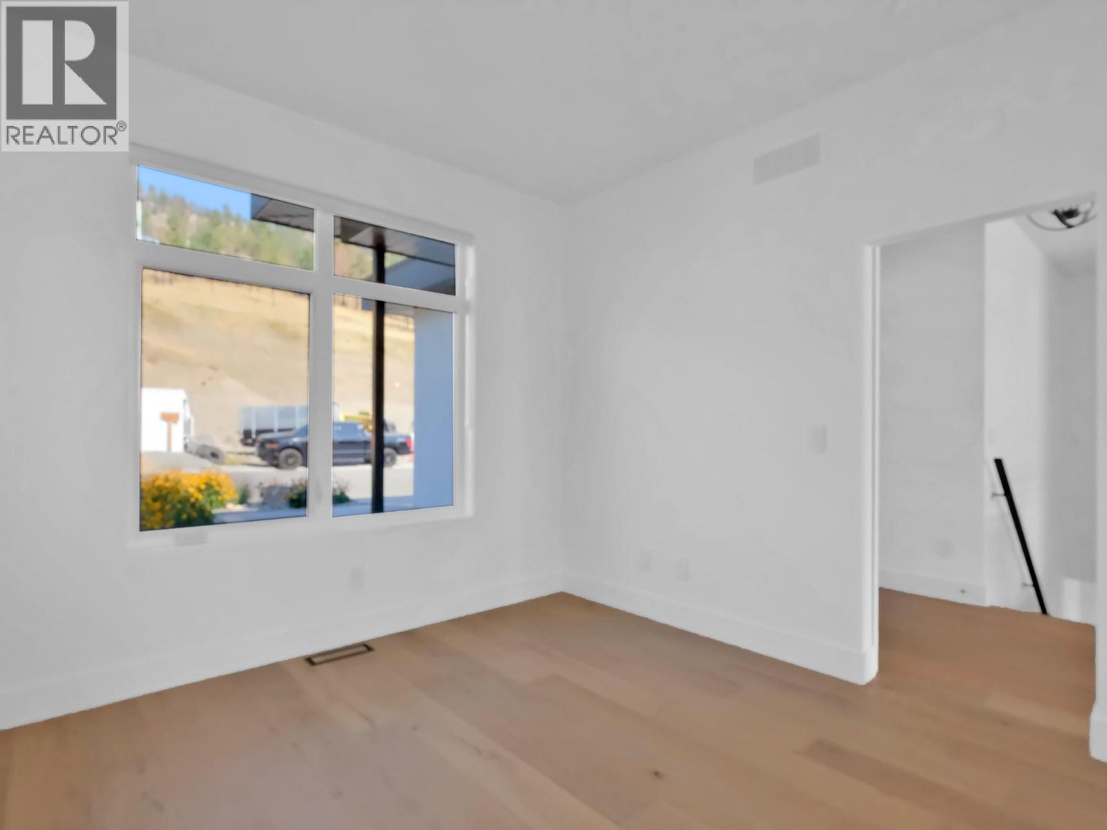 9201 Okanagan Centre Road #10 Property Photo 23