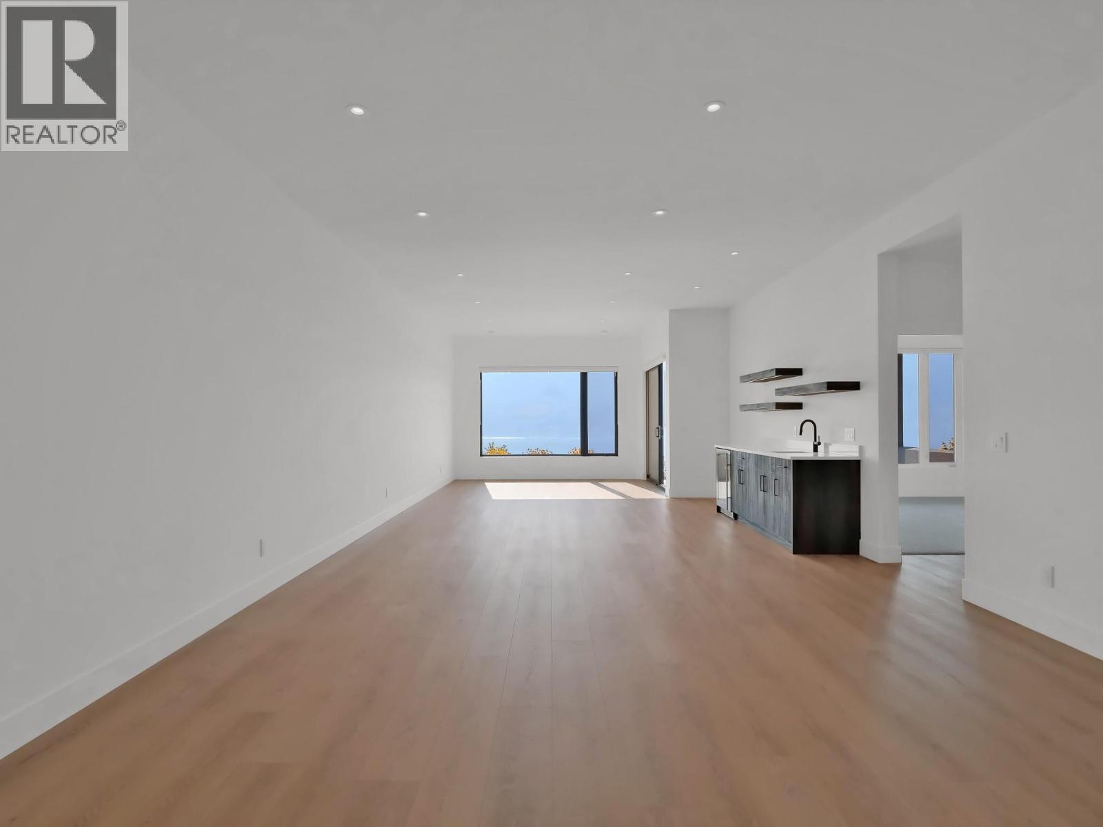 9201 Okanagan Centre Road #10 Property Photo 28