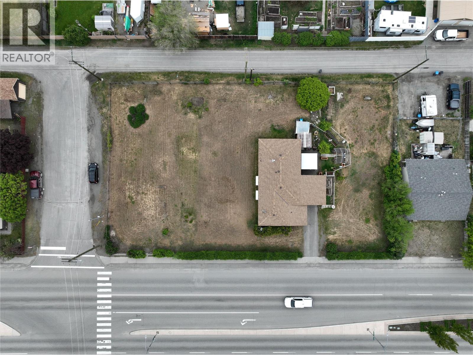 2225 Nicola Avenue Property Photo 1