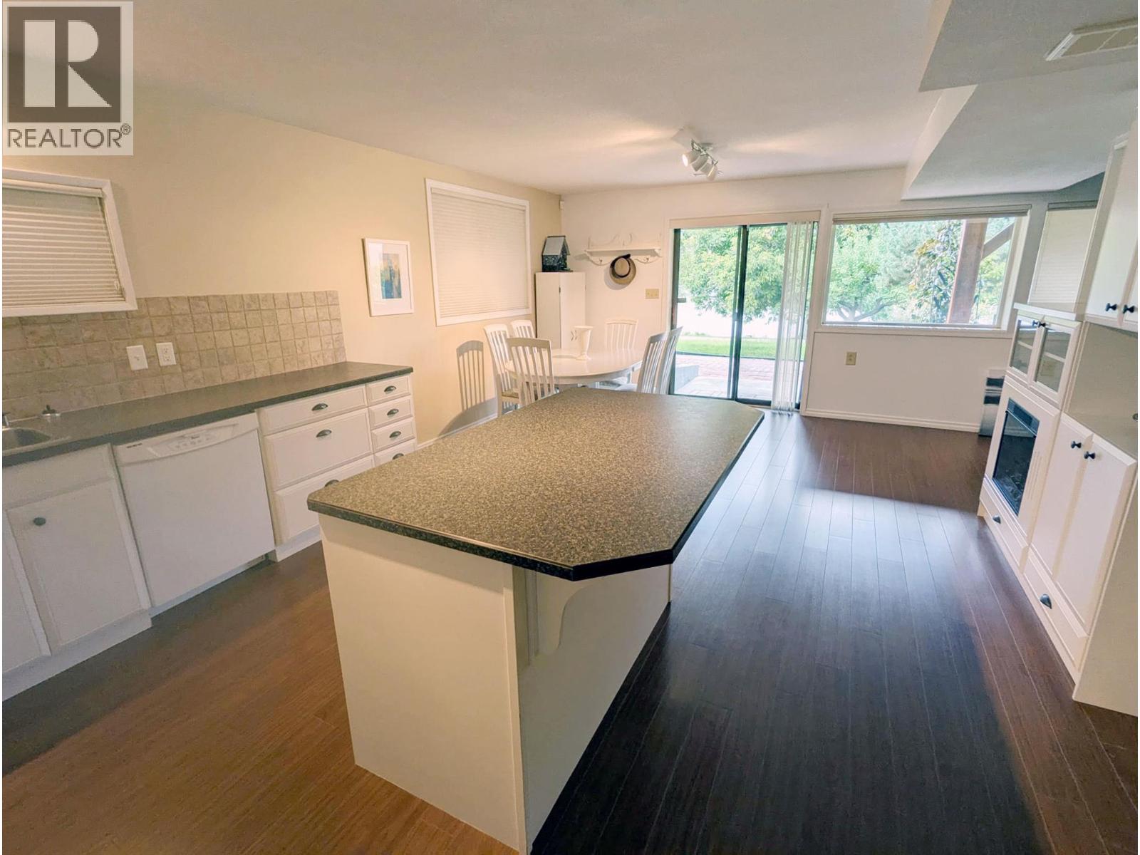 975 Heron Court Property Photo 35