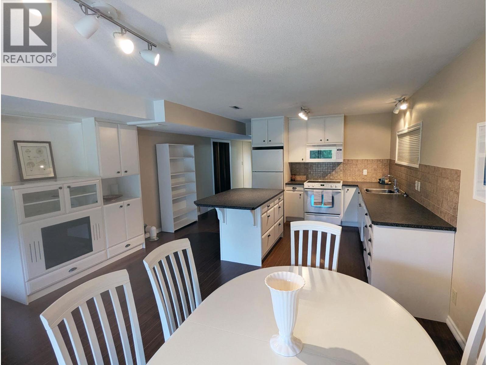 975 Heron Court Property Photo 39