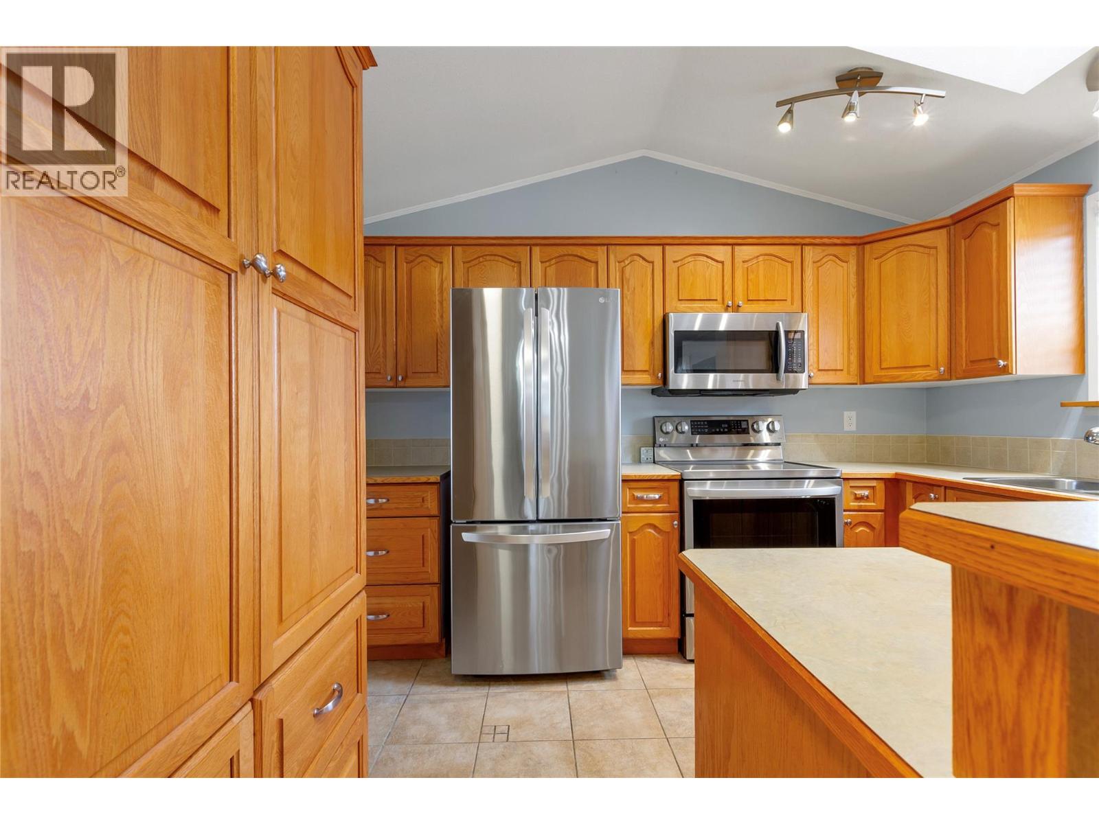 415 Commonwealth Road Unit# 136 Property Photo 8